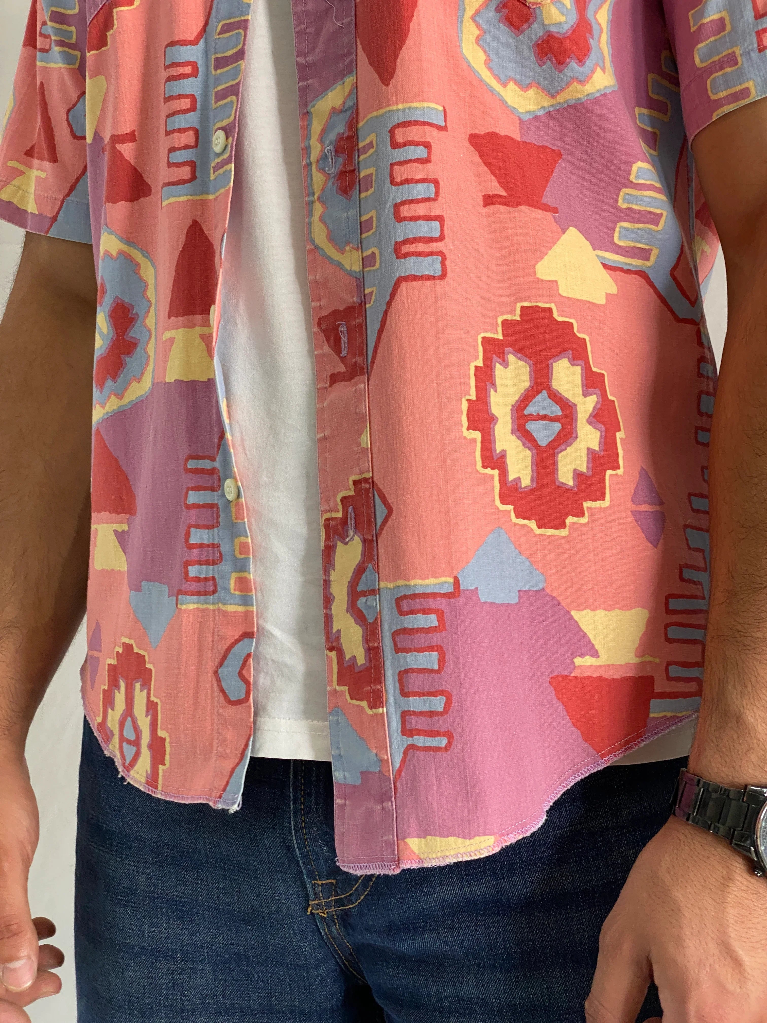 قميص قصير الأكمام للرجال من وارنجلر، قطن، بطبعة أزتك عتيقة، بأسلوب جنوب غربي جريء، هندسي من التسعينيات - مقاس M