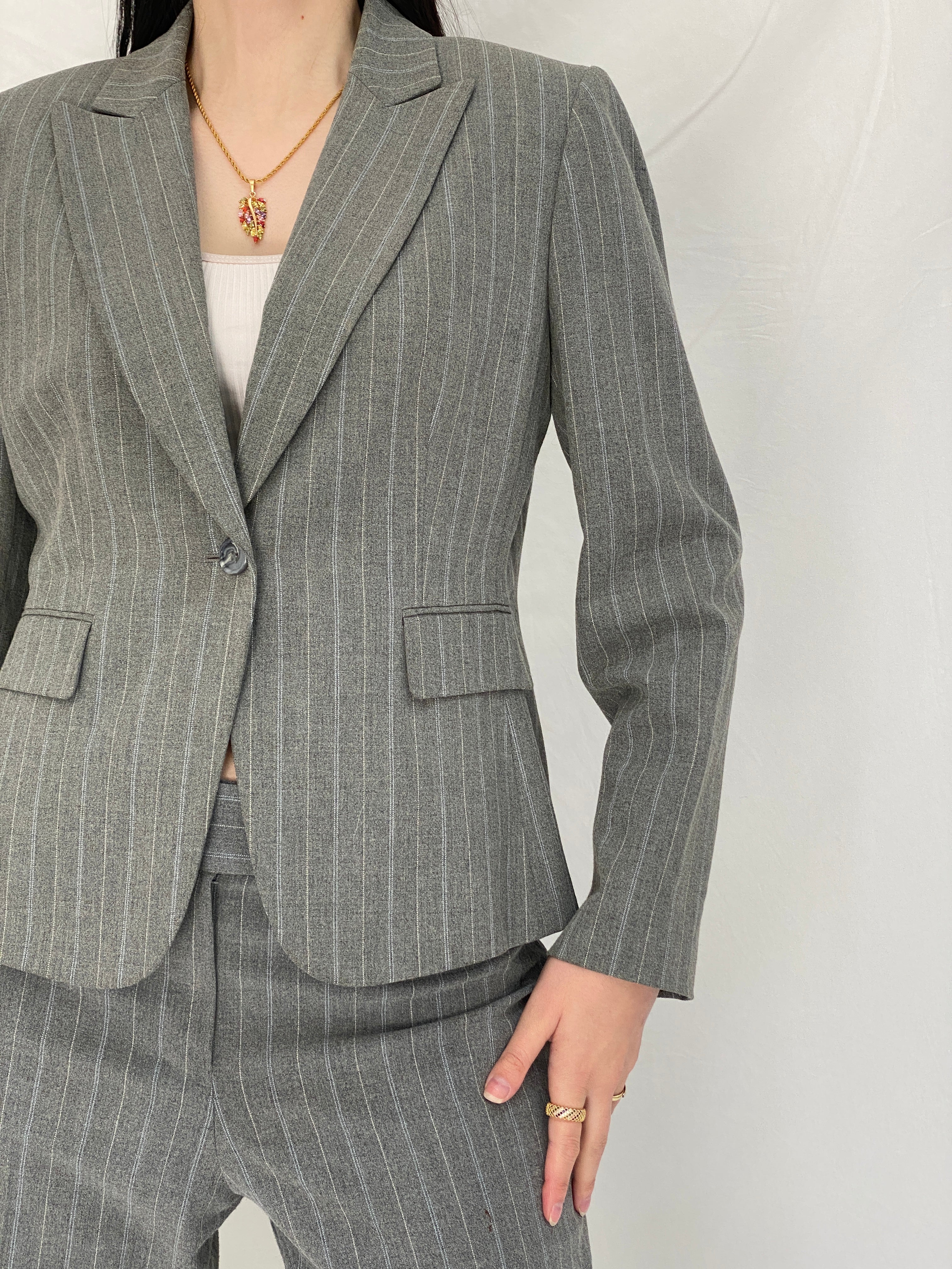 Vintage Tahari Arthur S. Levine Grey Pinstripe Suit Set Tailored Blazer & Straight-Leg Trousers Classic Officewear Power Suit - M