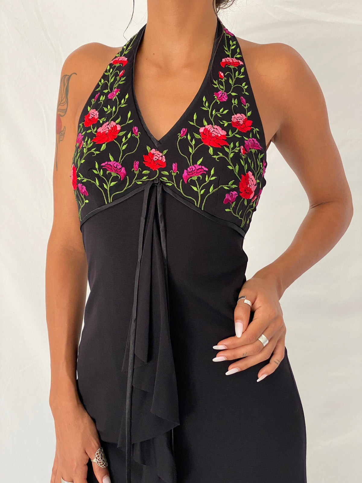 Vintage 90s De Laru by Sheila Yen Black Floral Embroidered Halter Dress – S