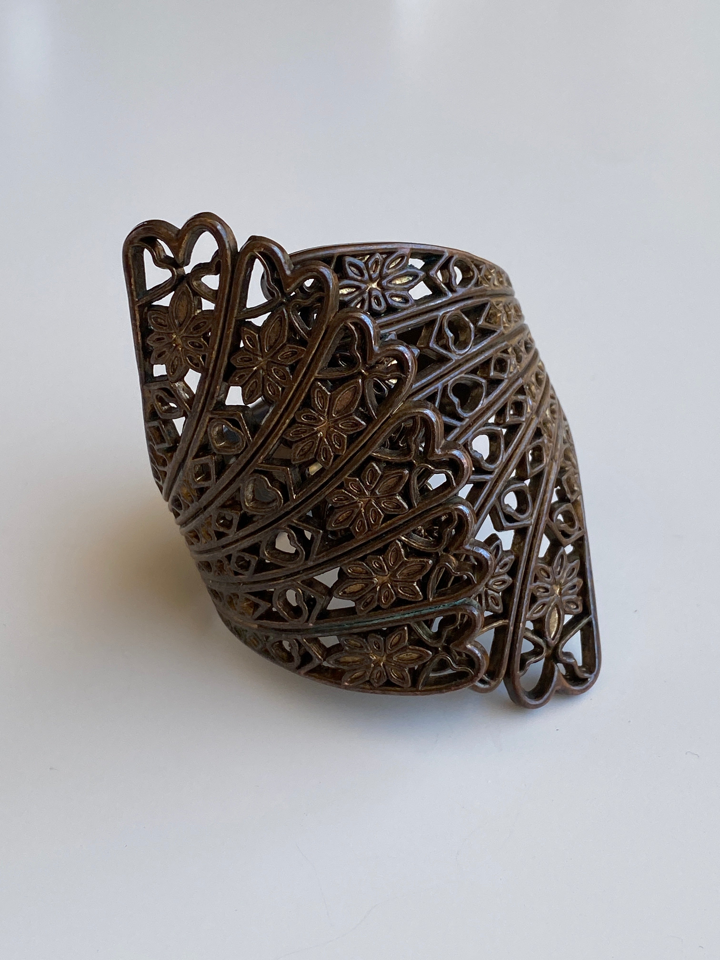 Vintage 1980s–90s Bronze-Tone Filigree Floral Fan Statement Bracelet
