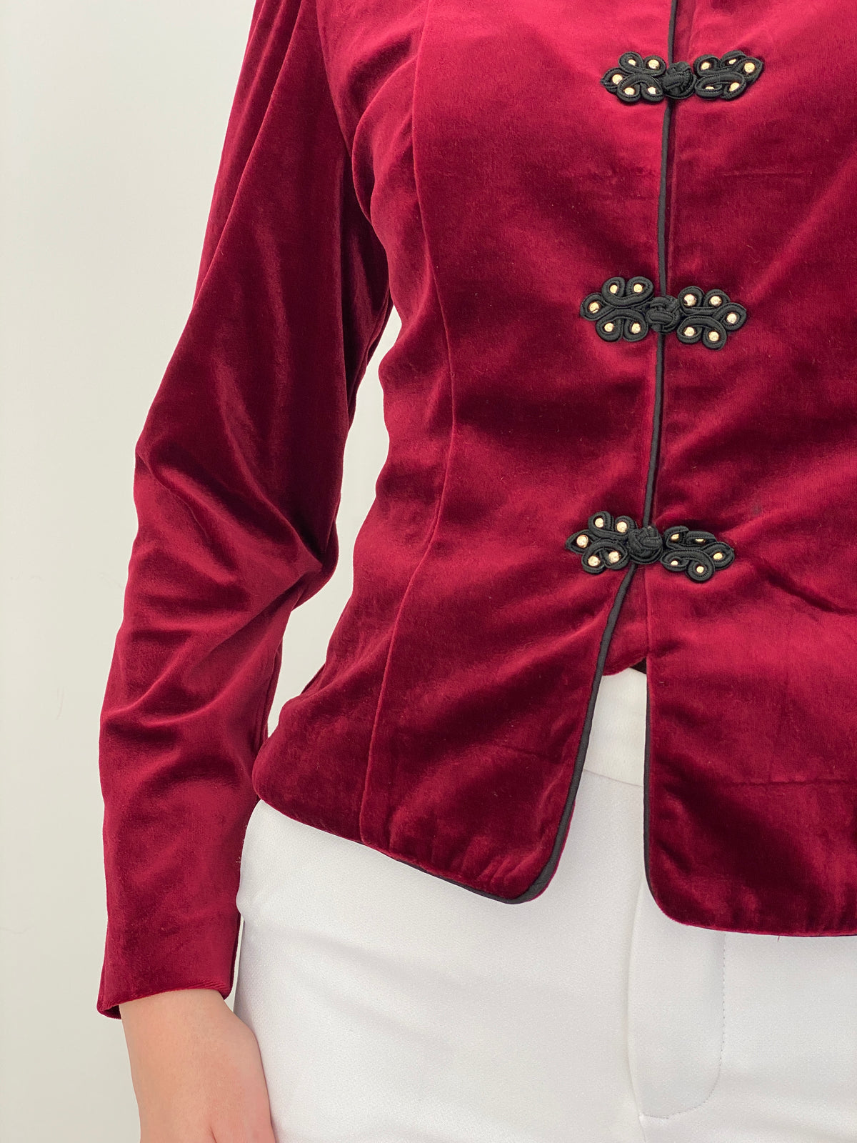 Vintage 90s Maren Burgundy Velvet Jacket with Frog Closures - M