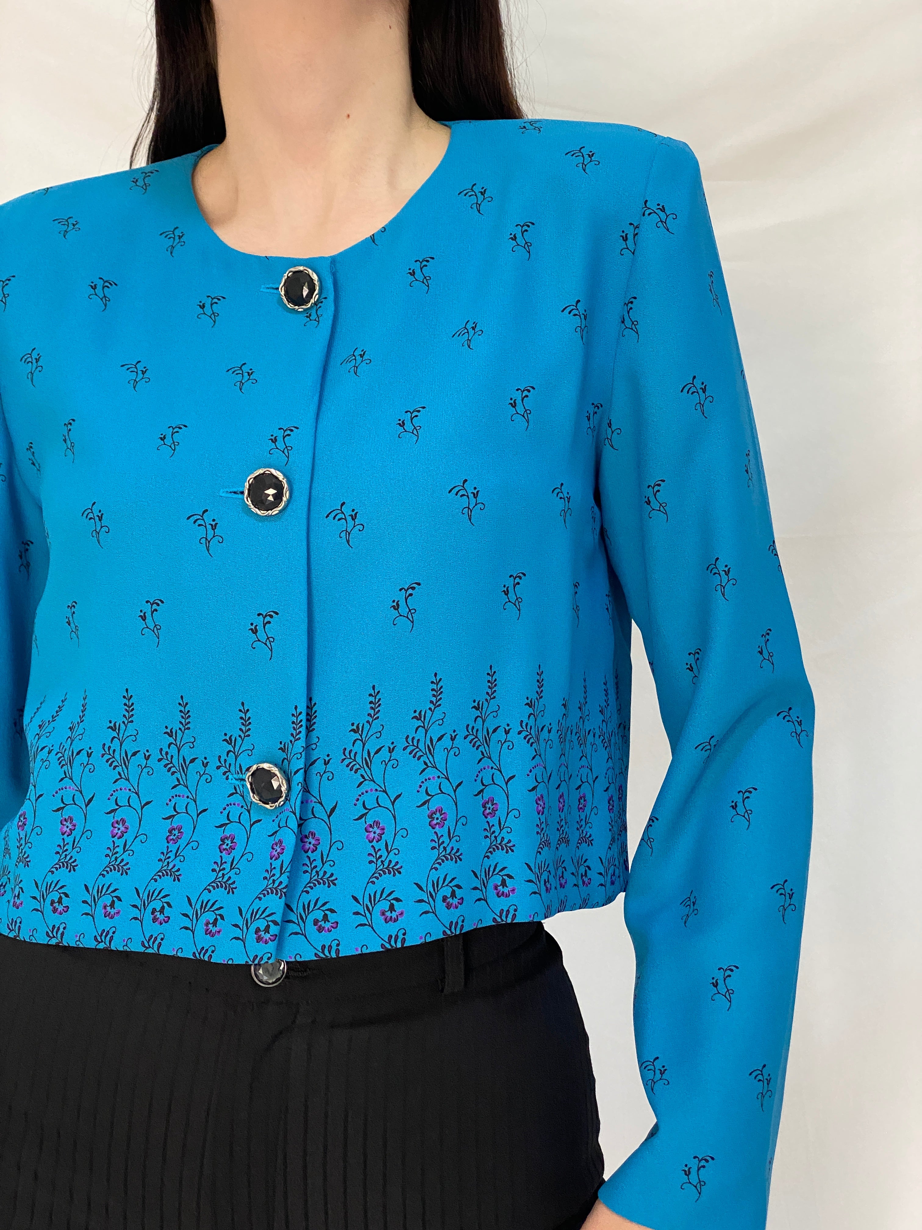 Vintage 90s Leslie Fay Blue Floral Cropped Light Evening Blazer – M