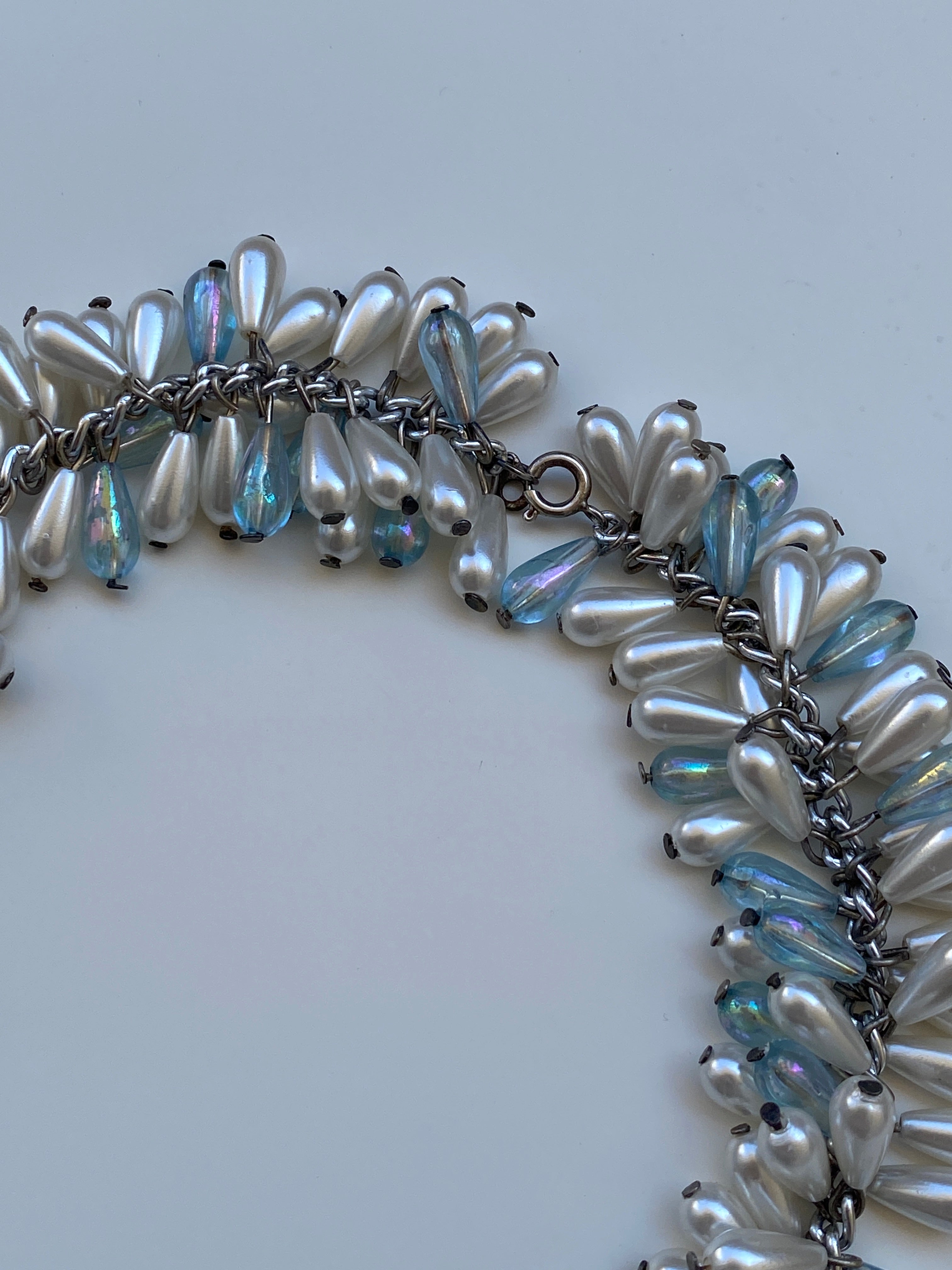 Vintage Faux Pearl & Iridescent Beaded Cluster Necklace Y2K Glam Jewelry
