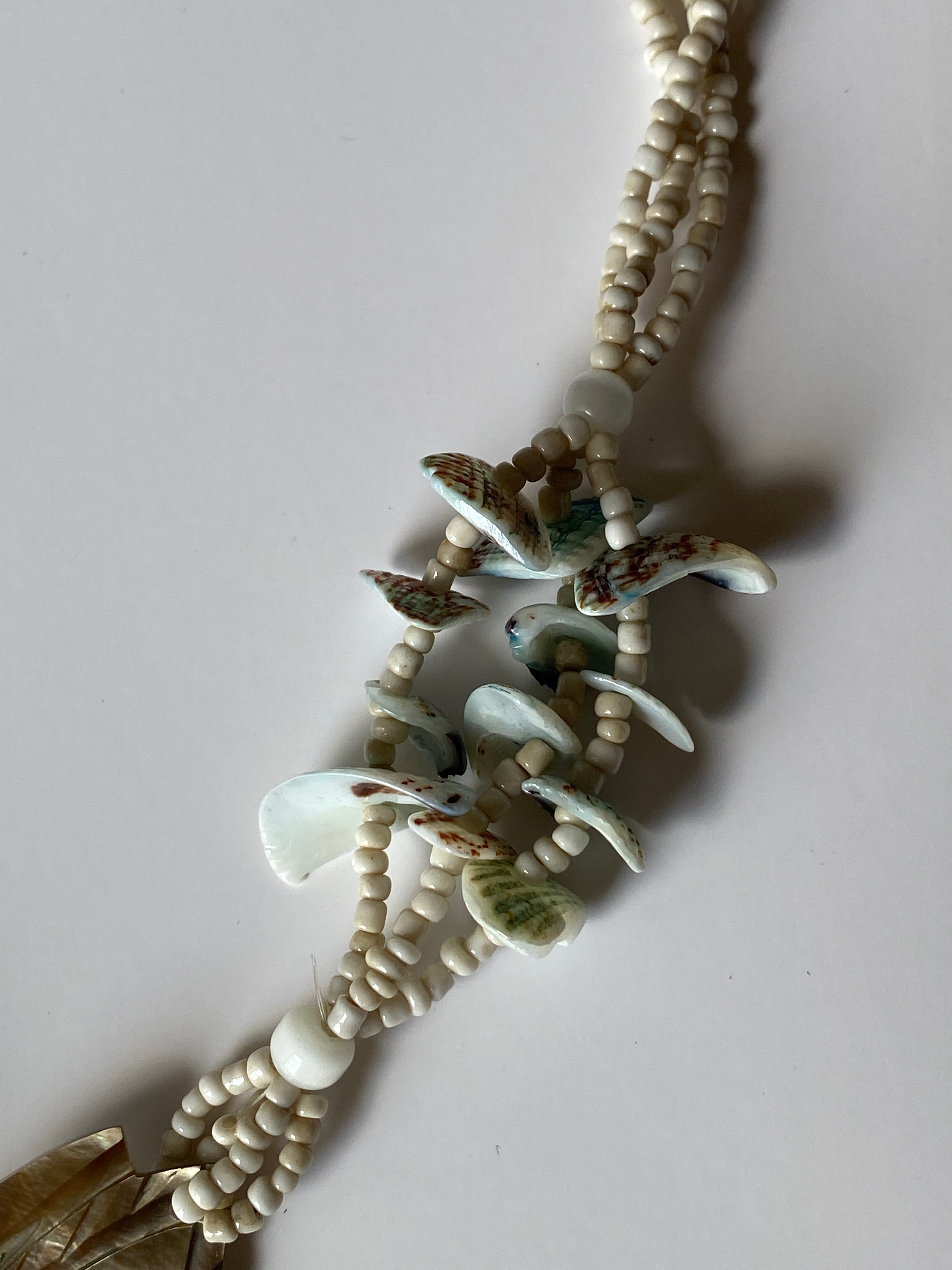 Vintage 90s Mother of Pearl Butterfly Shell Beaded Necklace