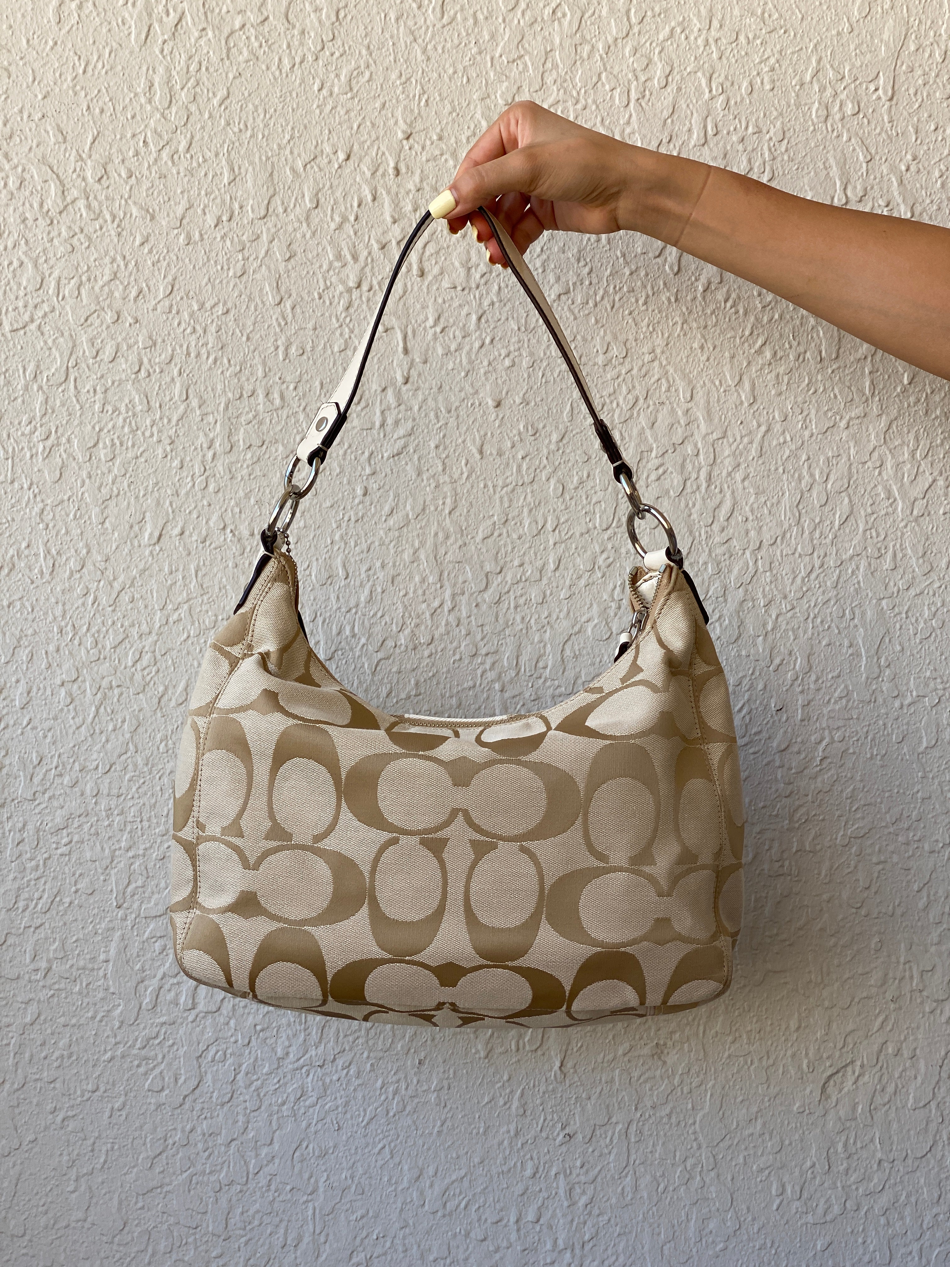 Brand New Coach Signature C Beige Jacquard Canvas Monogram White Stripe Convertible Hobo Shoulder Bag - F19281