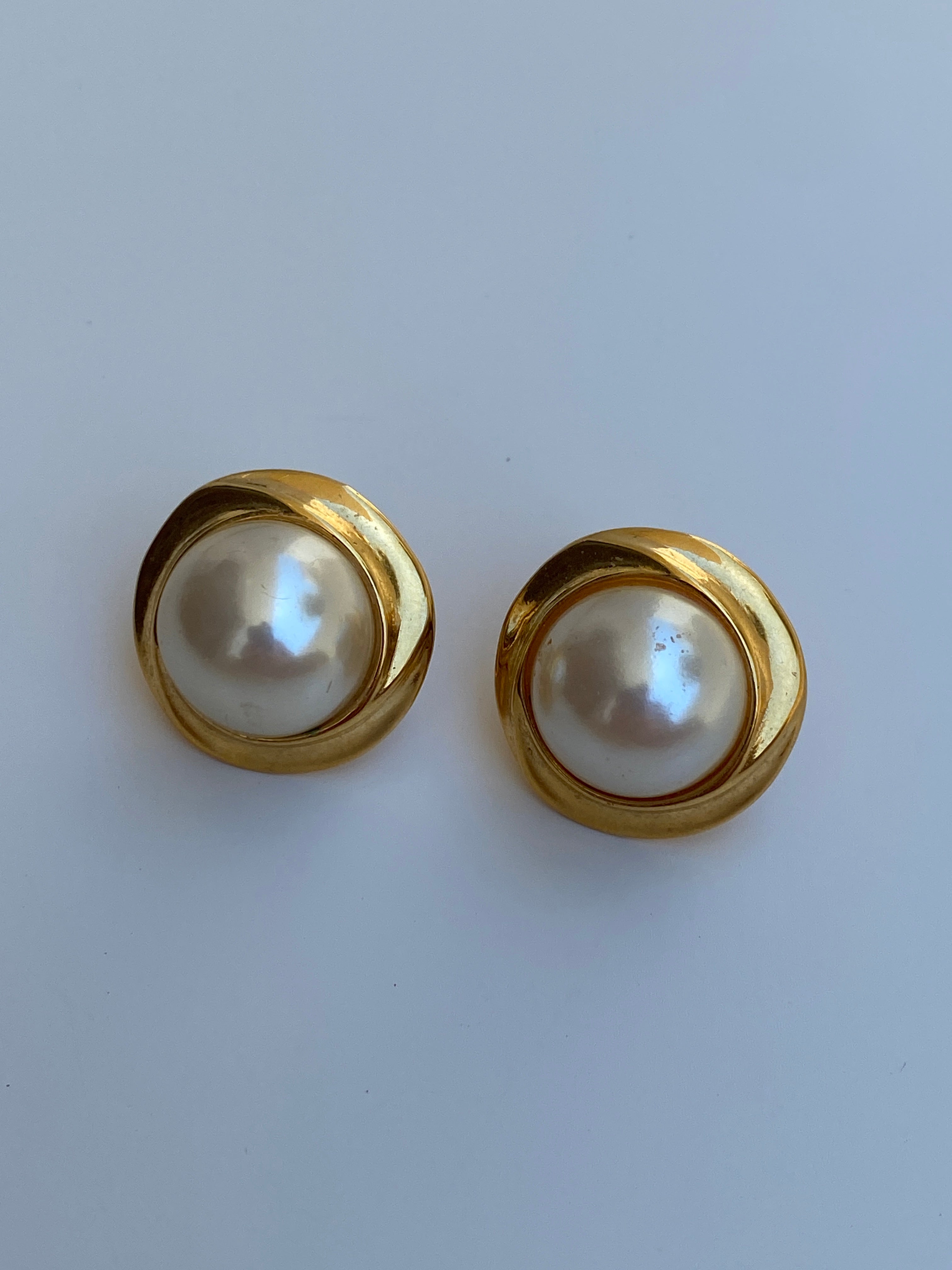 Vintage 1980s Napier Gold-Tone Faux Pearl Classic Clip-On Earrings
