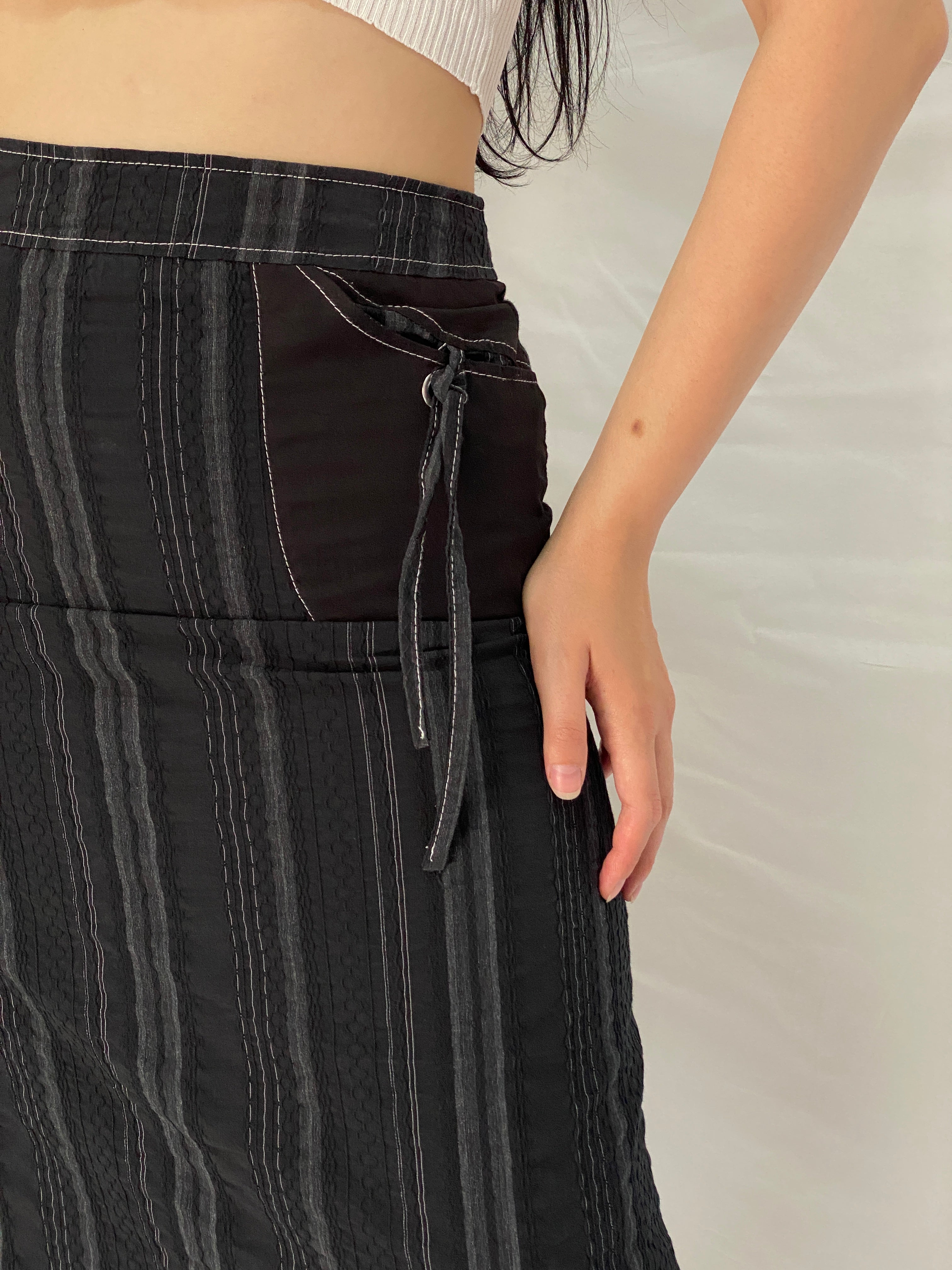 Vintage Y2K Kiabi Woman Black & Charcoal Striped Tiered Midi Skirt - M