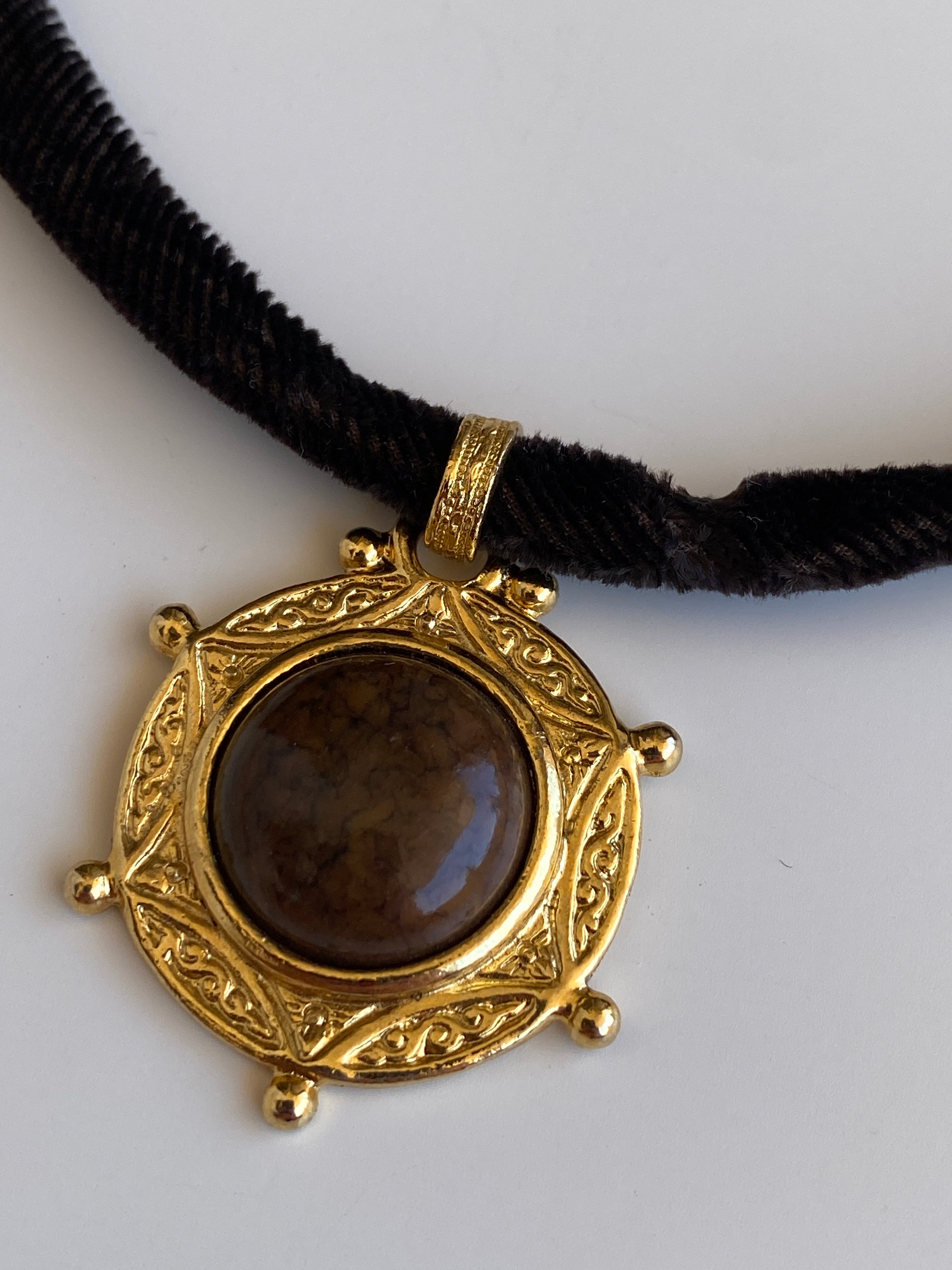 Vintage Express Brown Cord Gold-Tone Medallion Choker Necklace