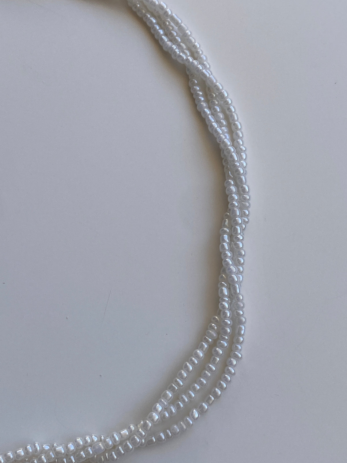 Vintage 90s/Y2K White Iridescent Seed Bead Triple-Strand Necklace with Gold-Tone Clasp