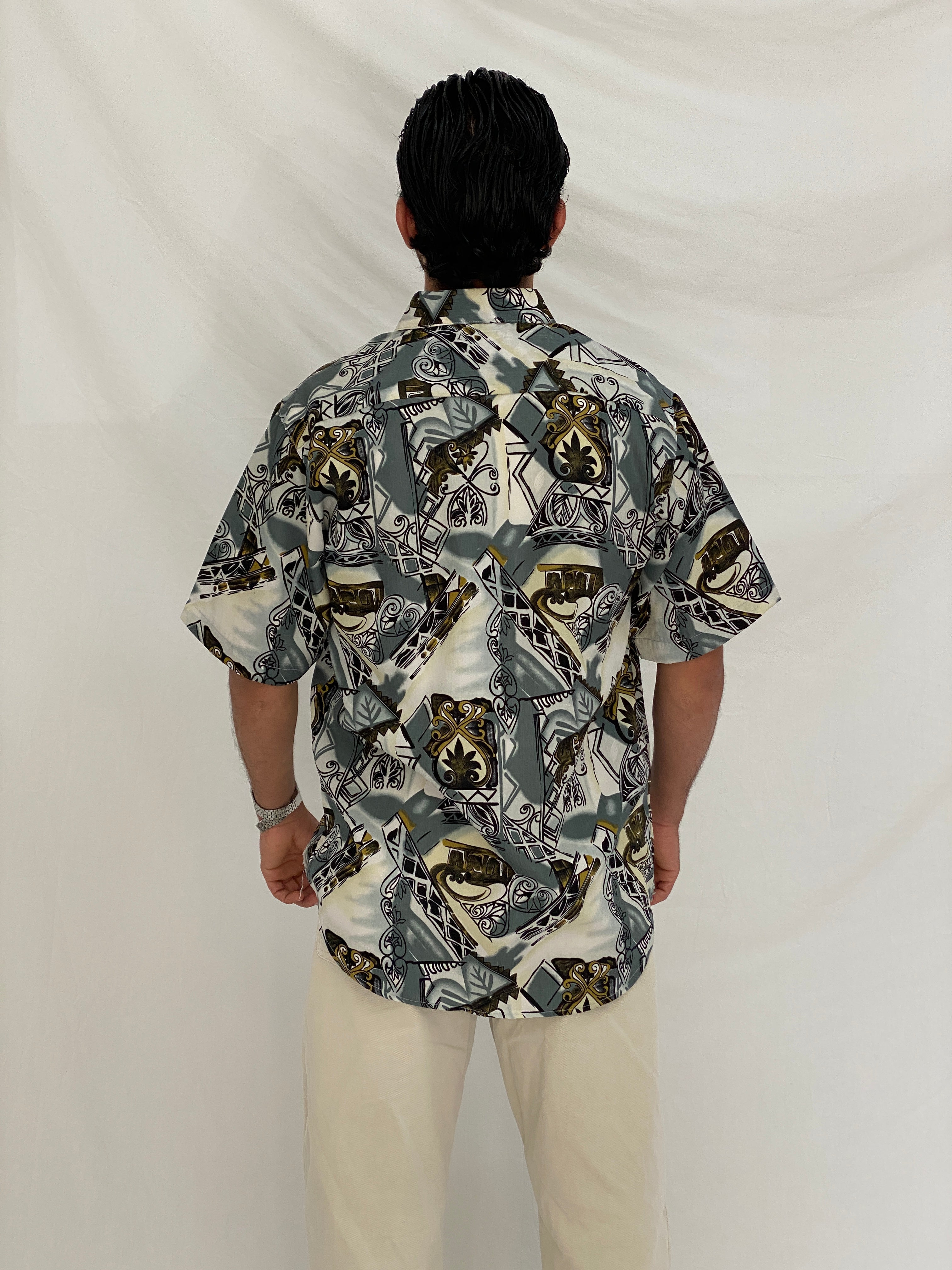 Vintage Valentine Italy Style Abstract Printed Short Sleeve Shirt – M
