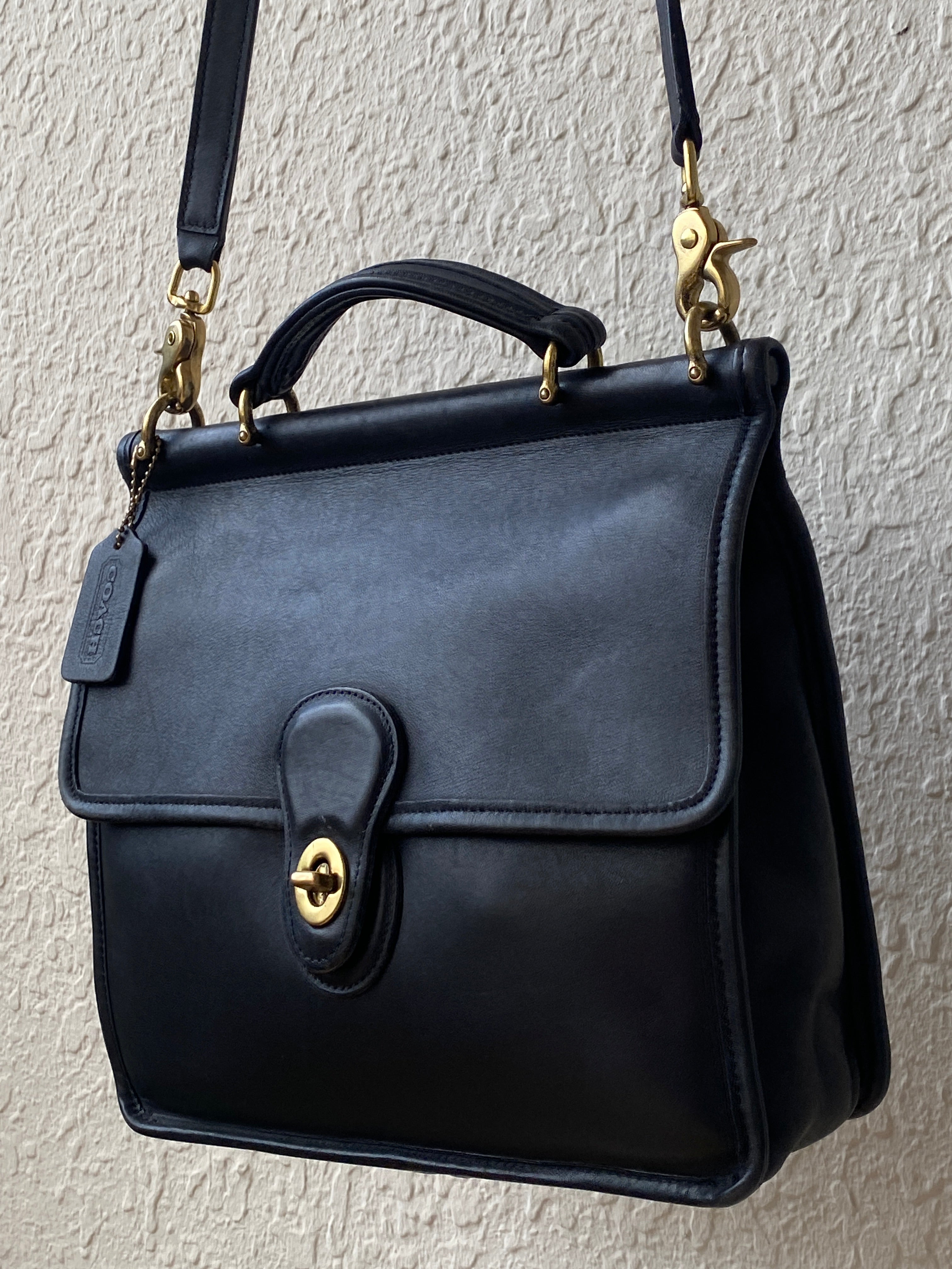 Vintage Coach Black Leather Top Handle Bag Classic C1P-9927 Turnlock Crossbody