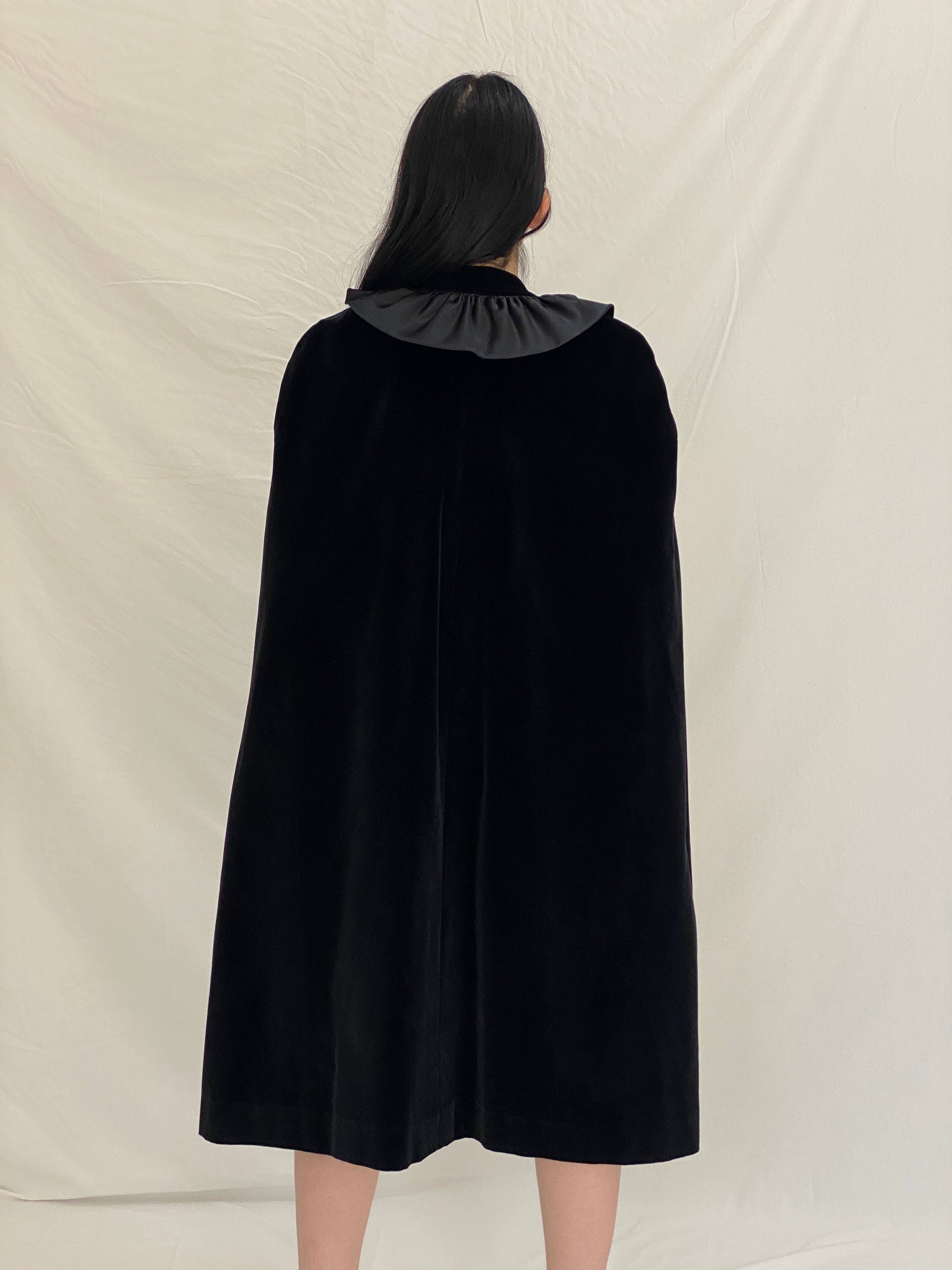 Vintage Black Velvet Cape with Satin Statement Collar - Gothic Elegance Evening Outerwear