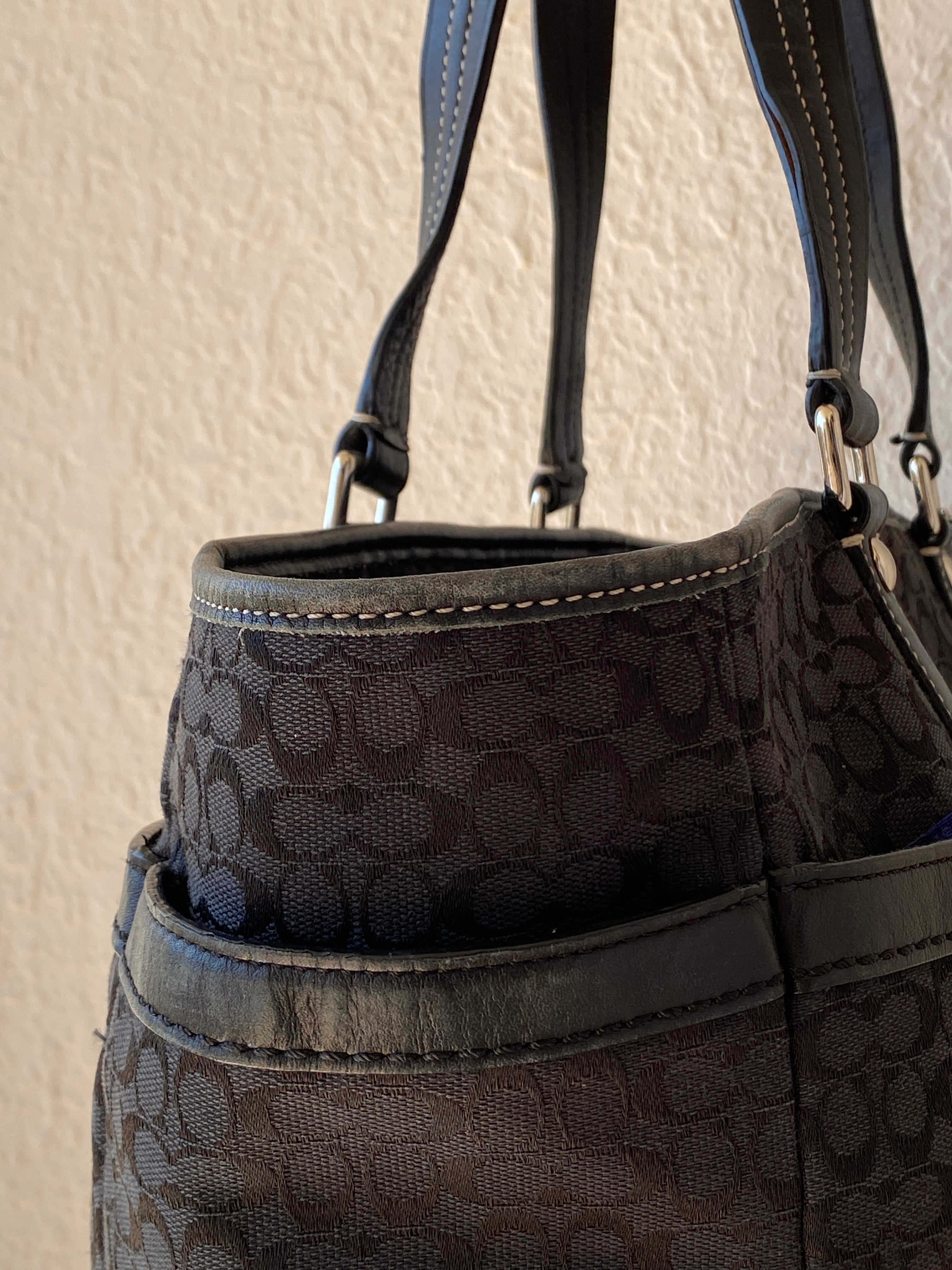 Authentic Coach Monogram Women’s Black Shoulder Bag Purse
