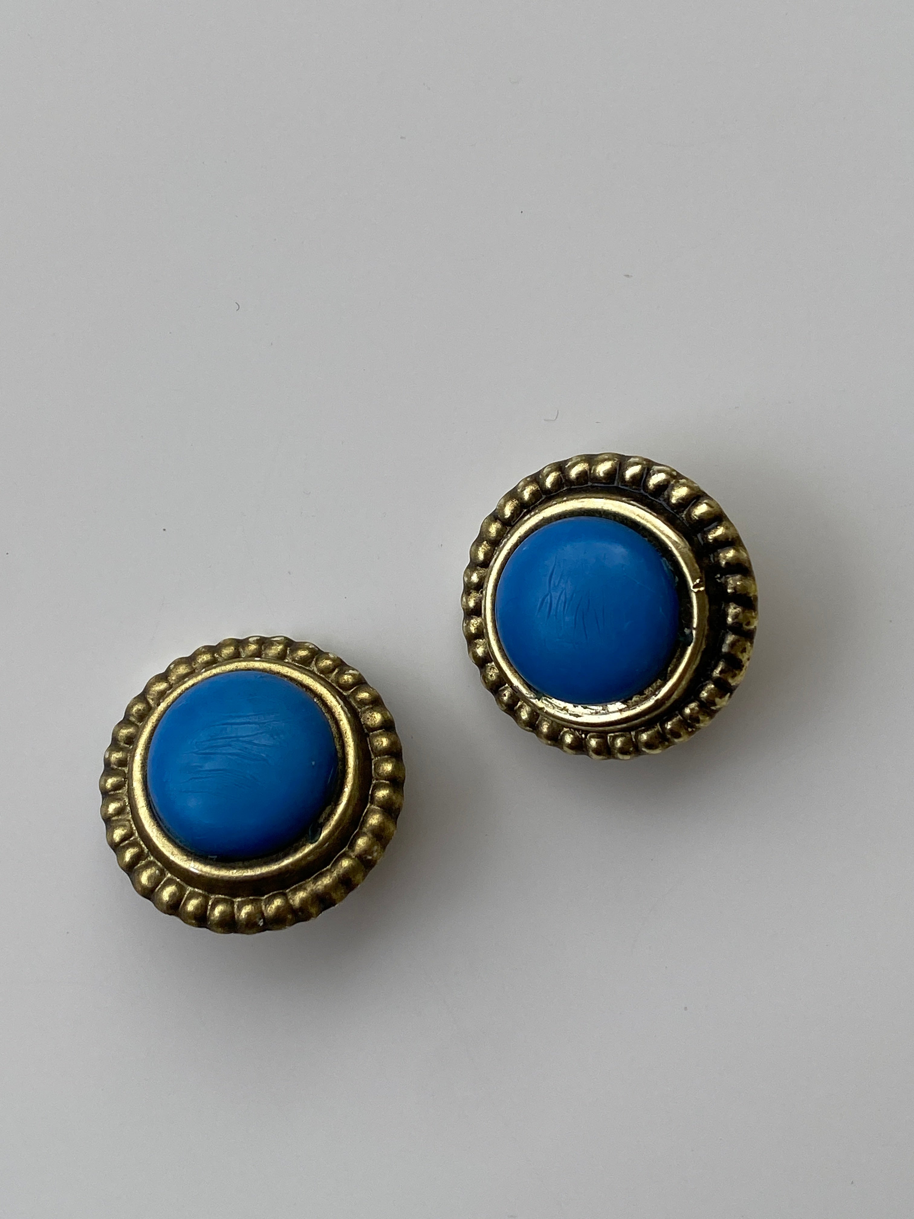 Vintage Blue Cabochon & Antiqued Brass Beaded Rim Clip-On Earrings