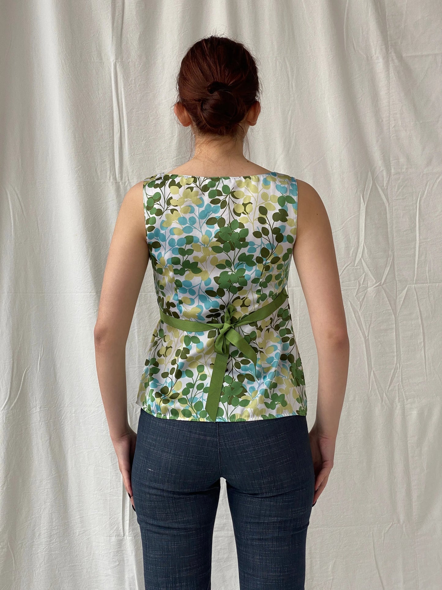 Ann Taylor LOFT Cottage Core Leaf Print Green Sleeveless Blouse - S - Balagan Vintage Sleeveless Top 00s, Ayah, floral, floral top, sheer, sleeveless top