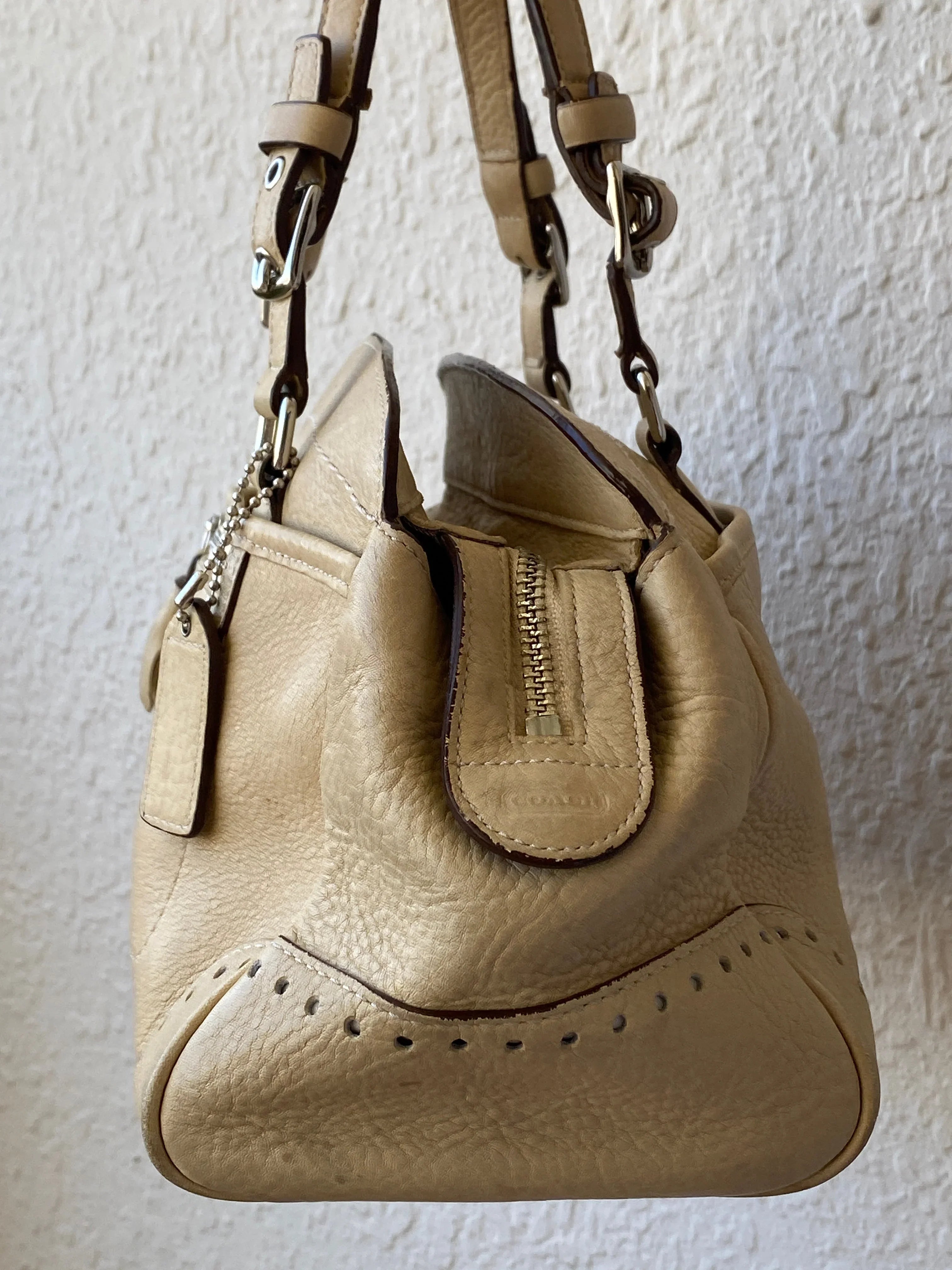 Authentic Coach Hampton Satchel Cream Leather Shoulder Bag - Balagan Vintage Shoulder Bag 00s, 90s, bag, NEW IN, shoulder bag, summer, Y2K