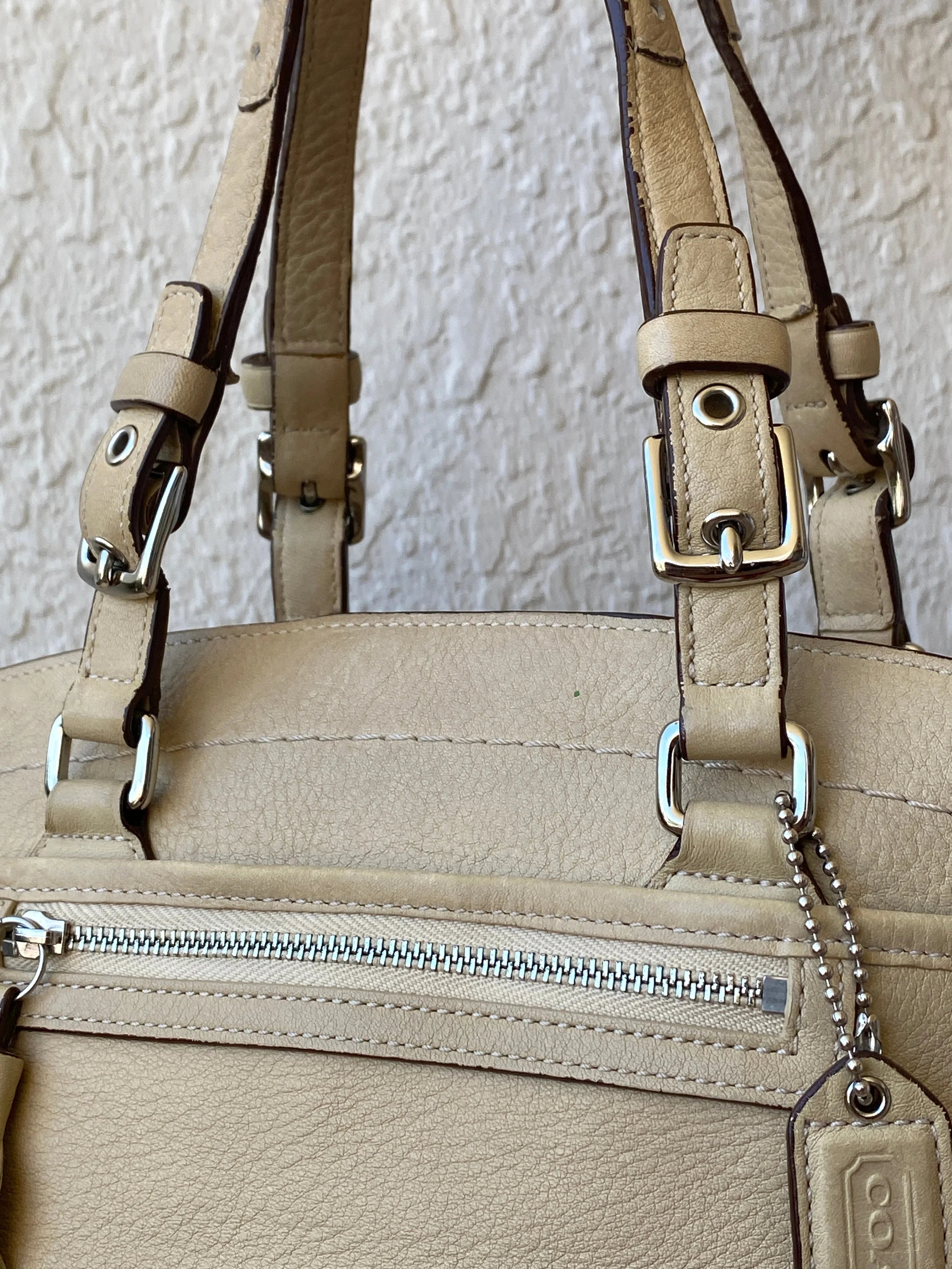 Authentic Coach Hampton Satchel Cream Leather Shoulder Bag - Balagan Vintage Shoulder Bag 00s, 90s, bag, NEW IN, shoulder bag, summer, Y2K