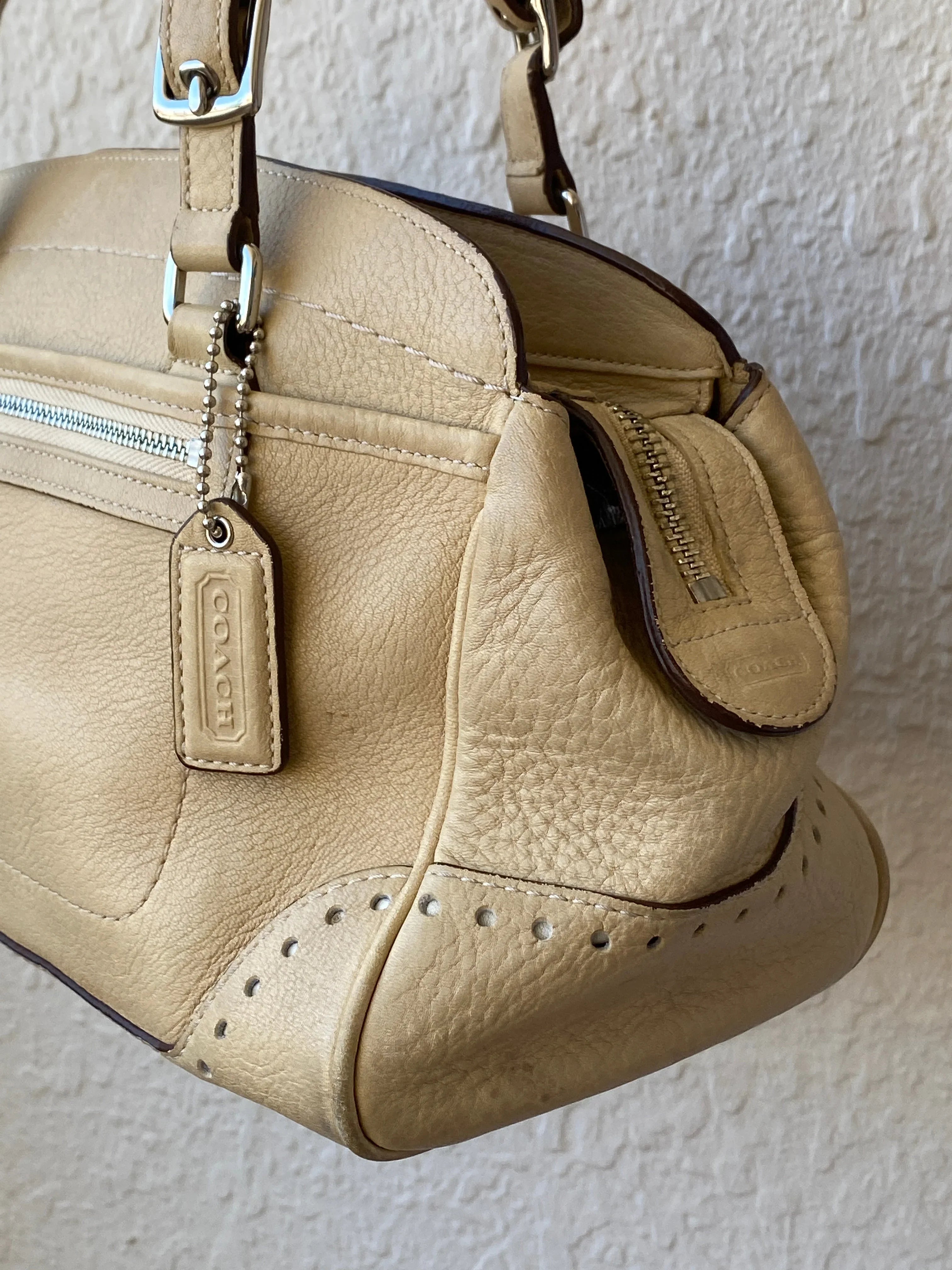 Authentic Coach Hampton Satchel Cream Leather Shoulder Bag - Balagan Vintage Shoulder Bag 00s, 90s, bag, NEW IN, shoulder bag, summer, Y2K