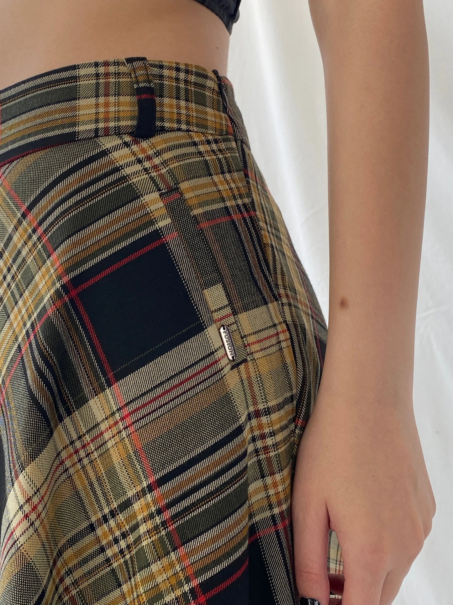 Beautiful Fusion Plaid Flannel Yellow Black Women’s Tartan Short Skirt - M - Balagan Vintage Midi Skirt Ayah, midi skirt, plaid, plaid skirt, striped, winter
