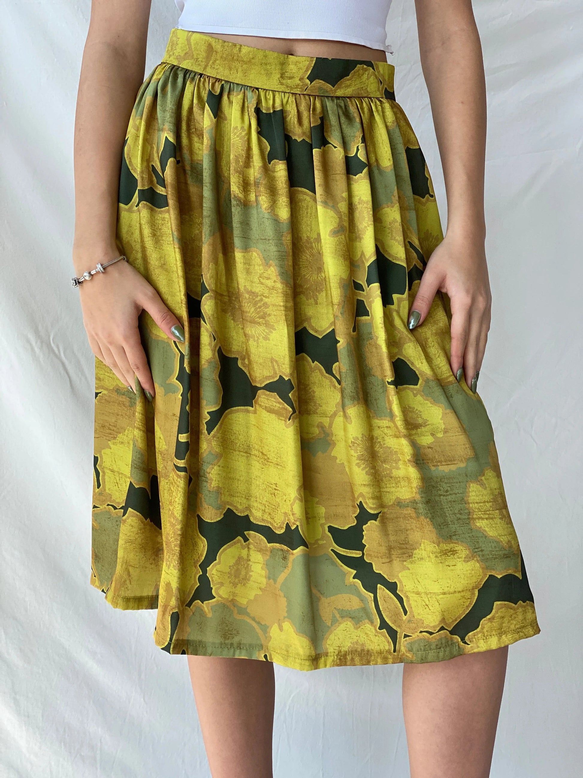 Beautiful La Fée Maraboutée Yellow & Green Floral Midi Skirt - M - Balagan Vintage Midi Skirt Ayah, floral skirt, midi skirt, skirt, Syntia, women skirt, yellow
