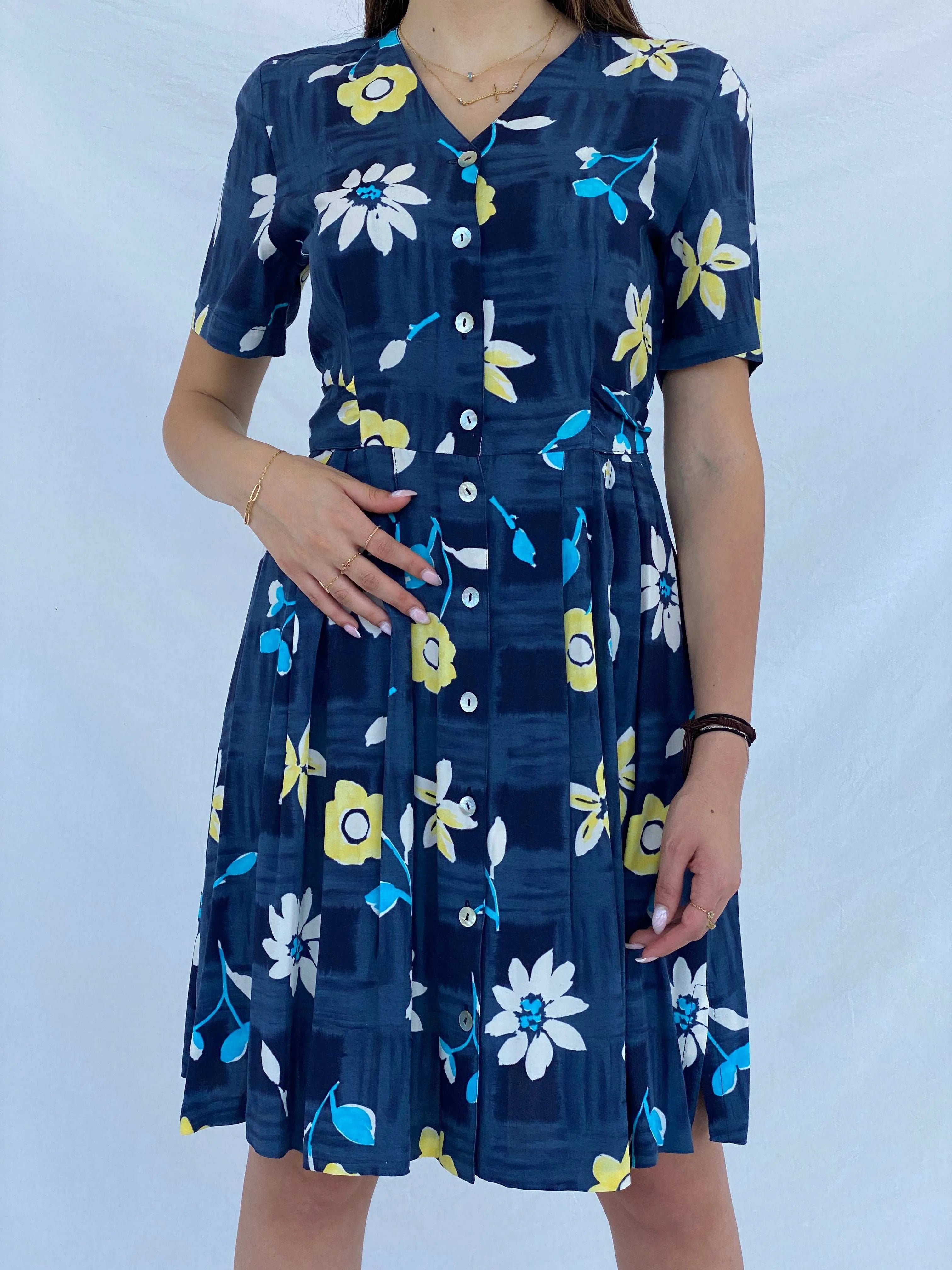 Beautiful Vintage Burton Picnic Floral Midi Dress Size M - Balagan Vintage Midi Dress Deals, dress, floral, floral dress, floral print, Juana