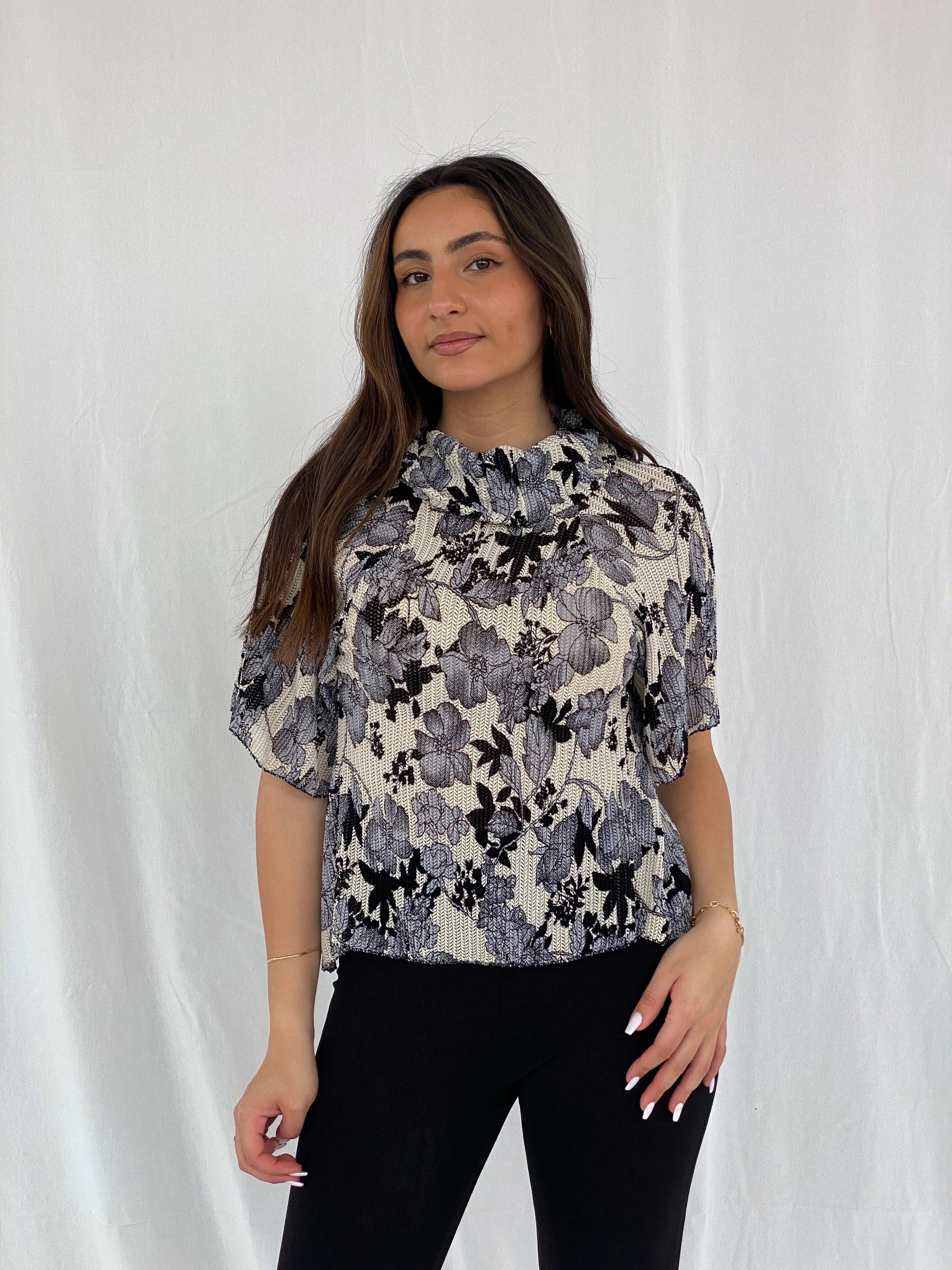 Beautiful Vintage Gray Floral Mesh Top with Open Back - Balagan Vintage Half Sleeve Top 00s, floral, floral mesh, floral top, Rama