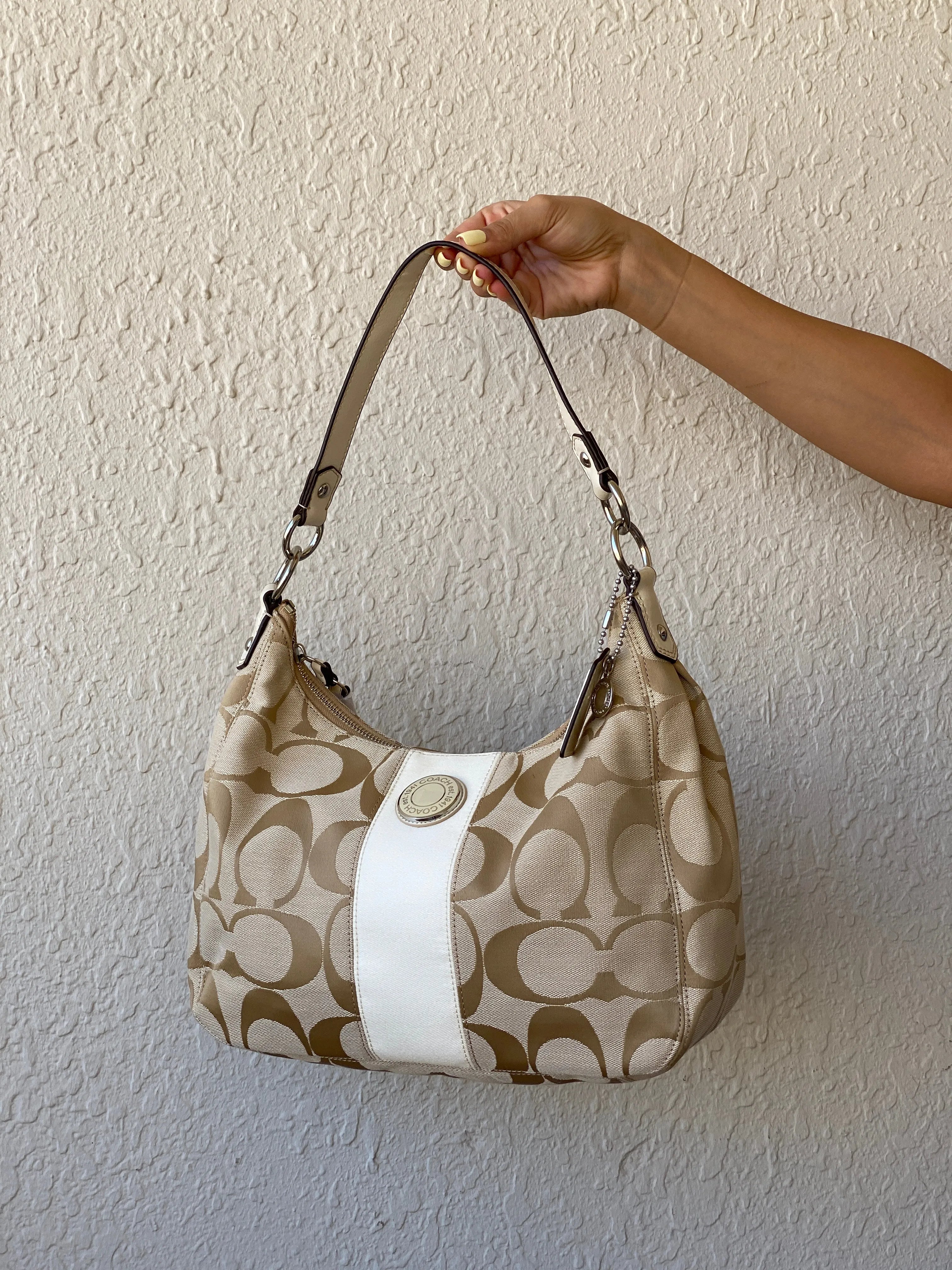 Brand New Coach Signature C Beige Jacquard Canvas Monogram White Stripe Convertible Hobo Shoulder Bag - F19281 - Balagan Vintage Shoulder Bag 00s, 90s, bag, Coach Bag, consignment, Hamza Abdeen, NEW IN, New With Tags, shoulder bag, Y2K