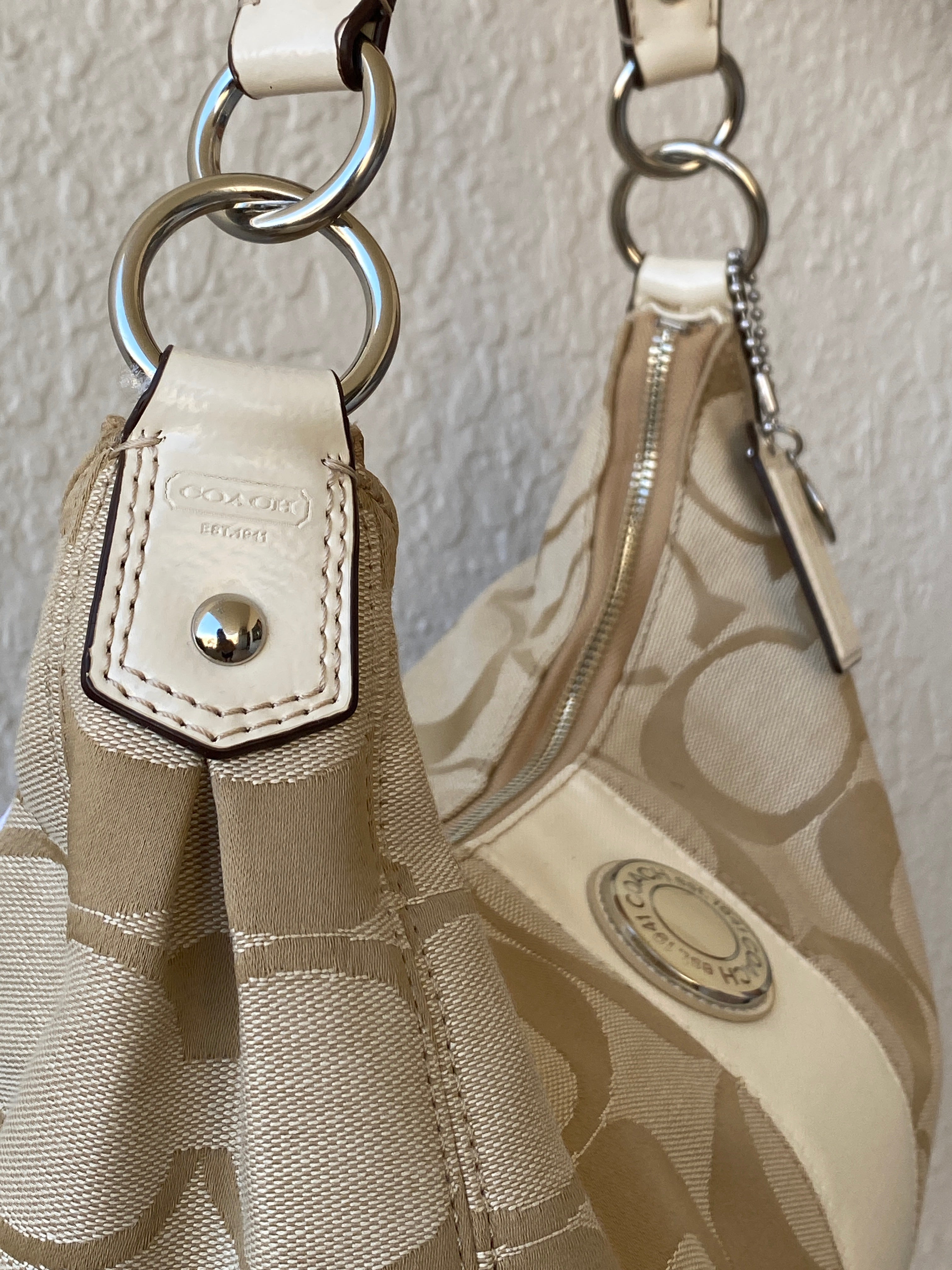 Brand New Coach Signature C Beige Jacquard Canvas Monogram White Stripe Convertible Hobo Shoulder Bag - F19281 - Balagan Vintage Shoulder Bag 00s, 90s, bag, Coach Bag, consignment, Hamza Abdeen, NEW IN, New With Tags, shoulder bag, Y2K