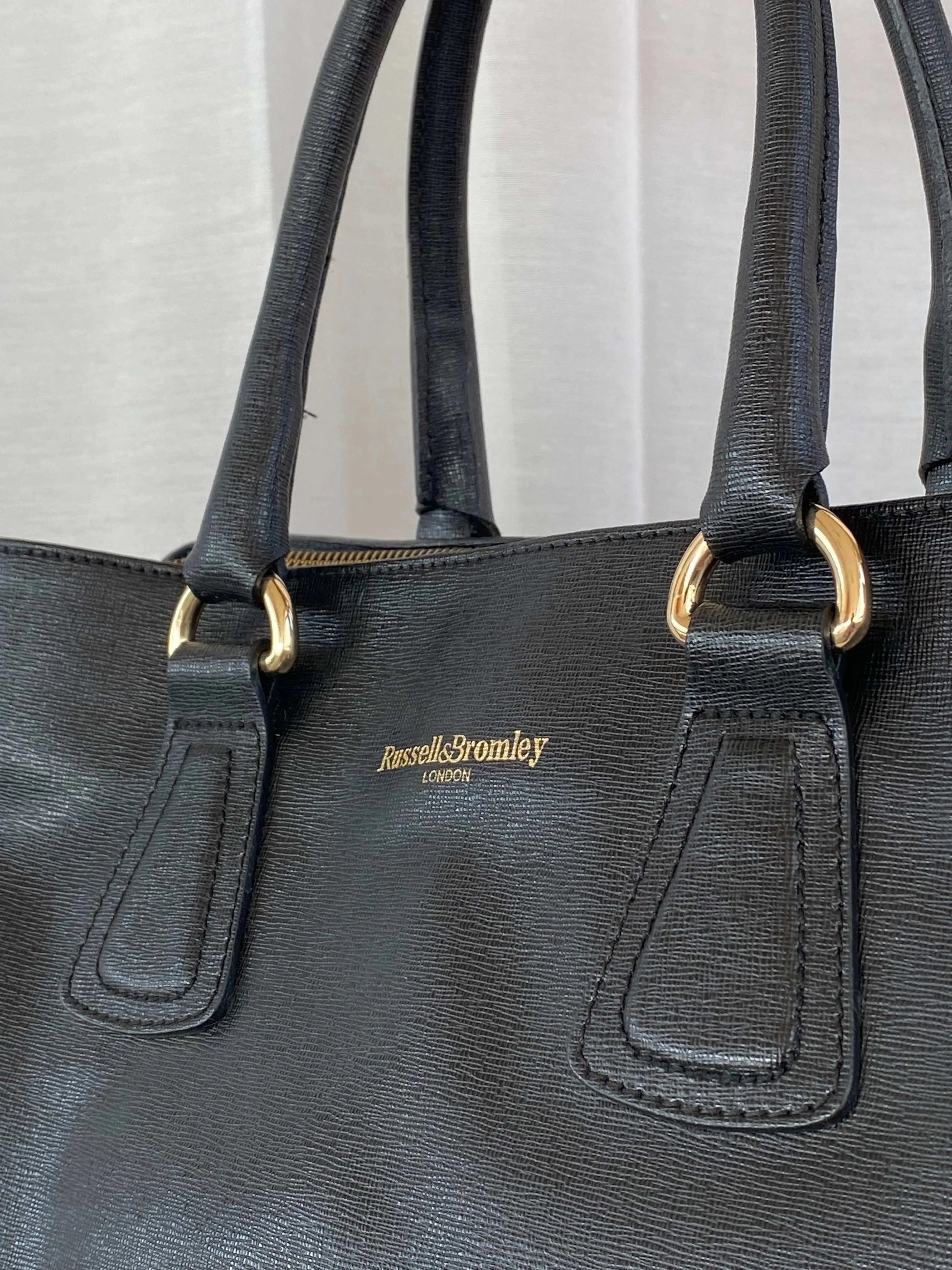 Classic Russel & Bromley London Black Leather Work Bag - Balagan Vintage Handbags 90s, consignment, Sadouf