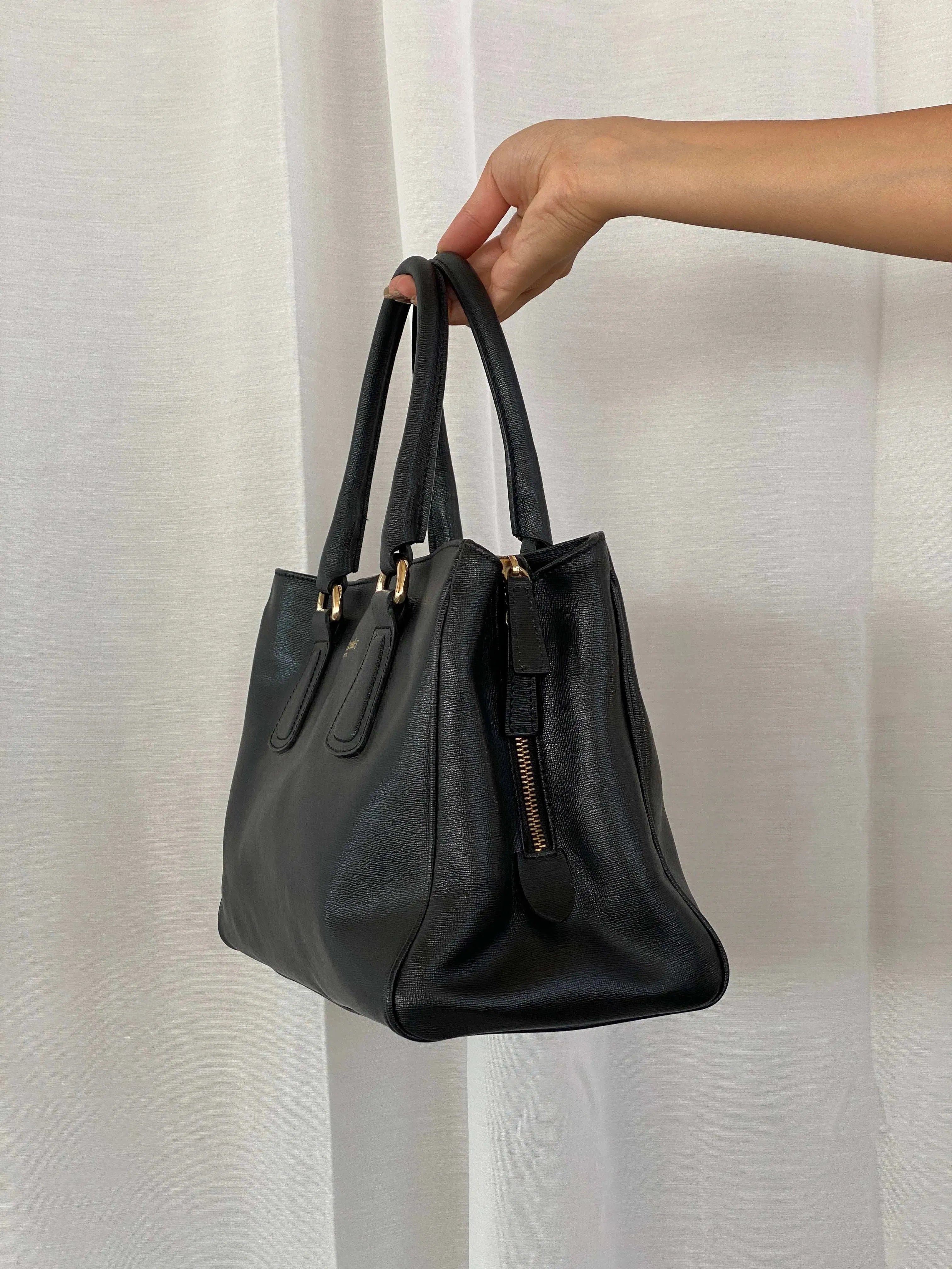 Classic Russel & Bromley London Black Leather Work Bag - Balagan Vintage Handbags 90s, consignment, Sadouf