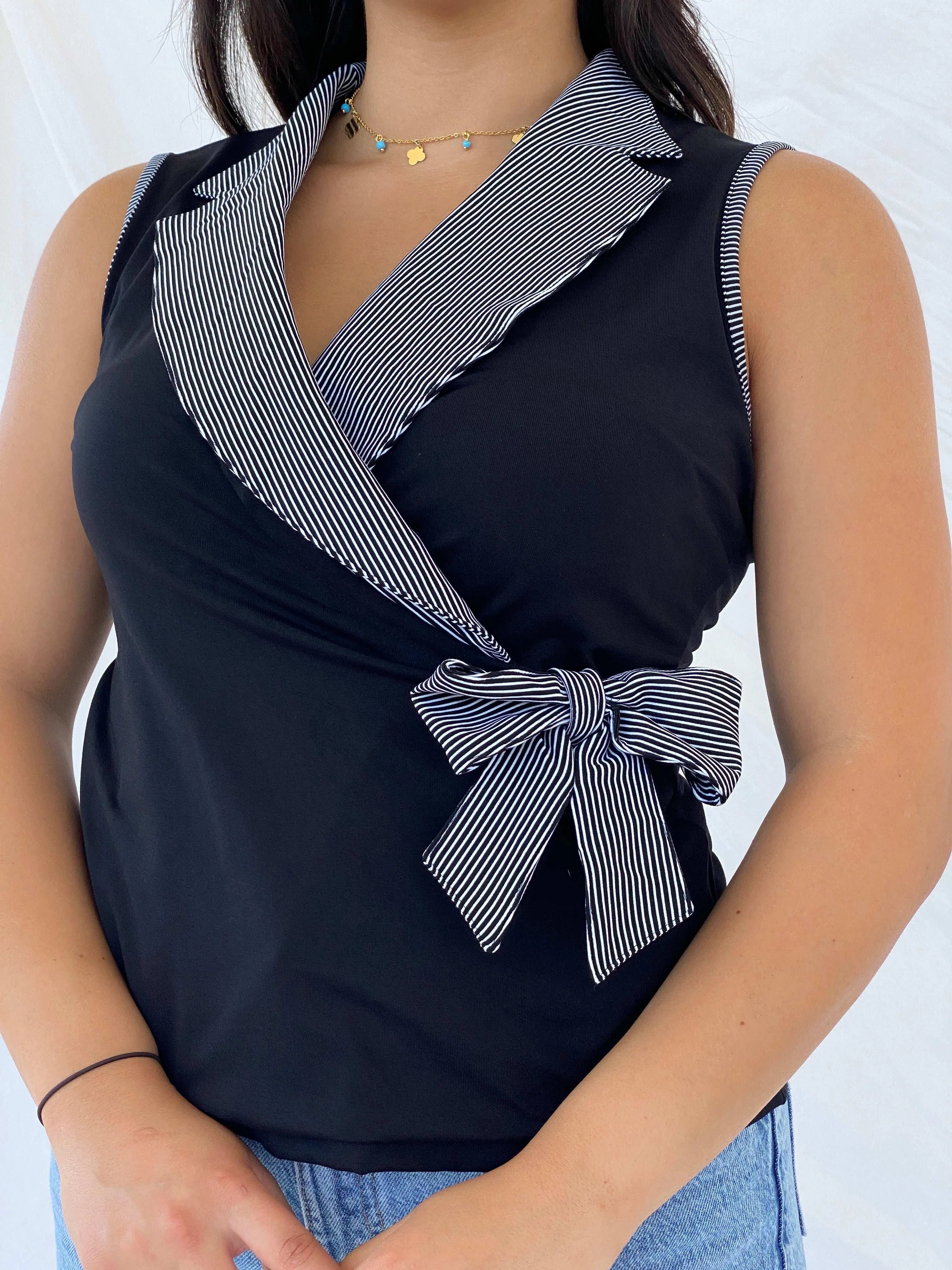 Cutest Y2K Blanc Nature Striped Wrap Bow Collar Top - L - Balagan Vintage Sleeveless Top 00s, Cami, Lana, summer