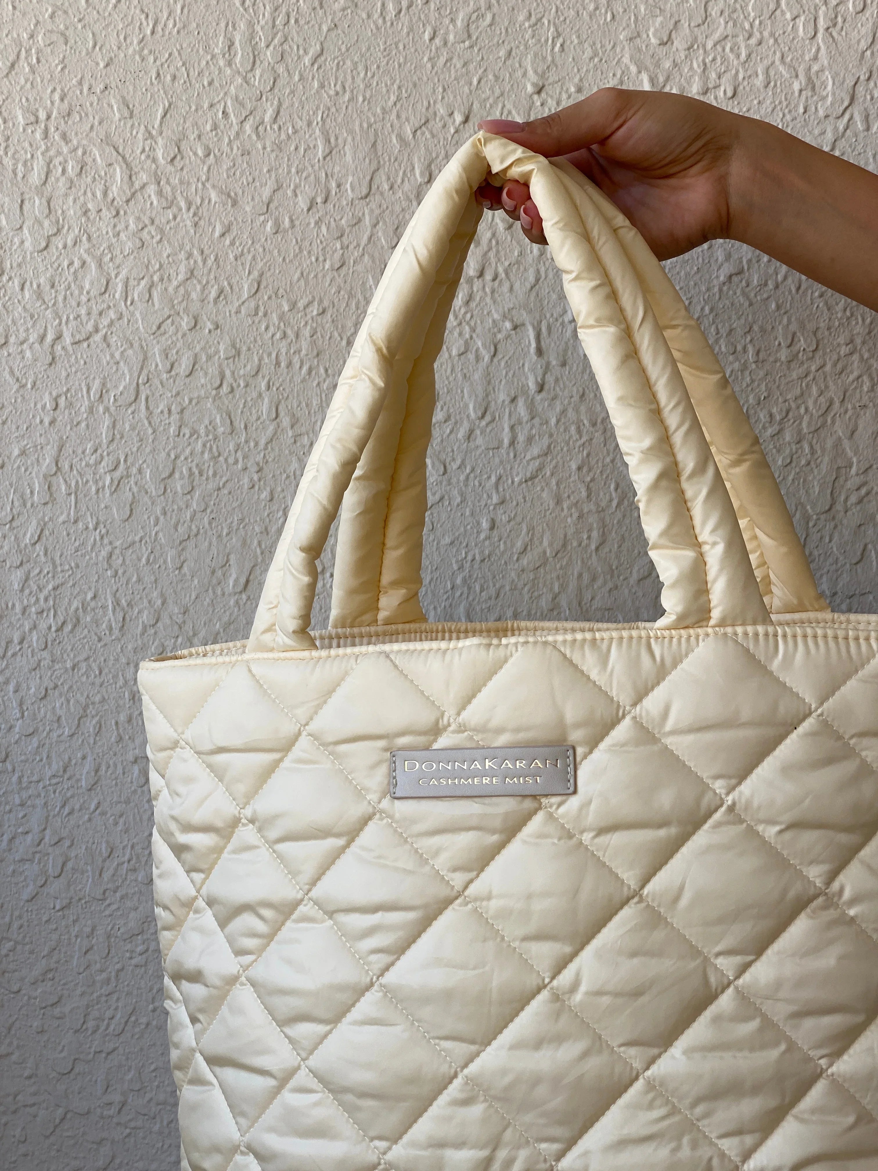 Donna Karan Cashmere Mist Cream Quilted Tote Shoulder Bag - Balagan Vintage Shoulder Bag 00s, 90s, bag, floral, NEW IN, shoulder bag, Y2K