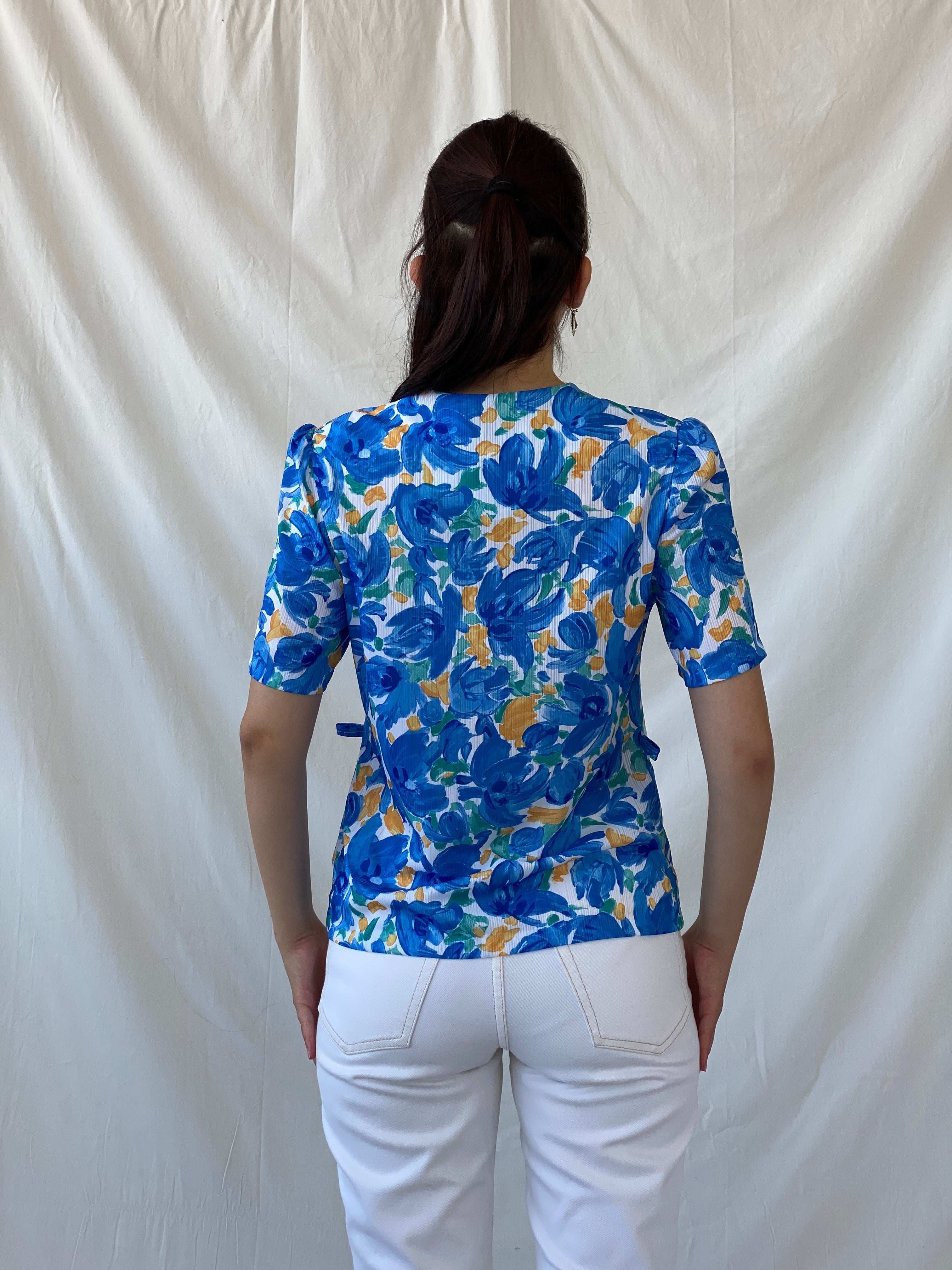 Elegant 90s Blue Orange Handmade Watercolor Floral Women’s Shirt - M - Balagan Vintage Half Sleeve Shirt 00s, Ayah, floral shirt, half sleeve shirt, NEW IN, shirt, women shirt