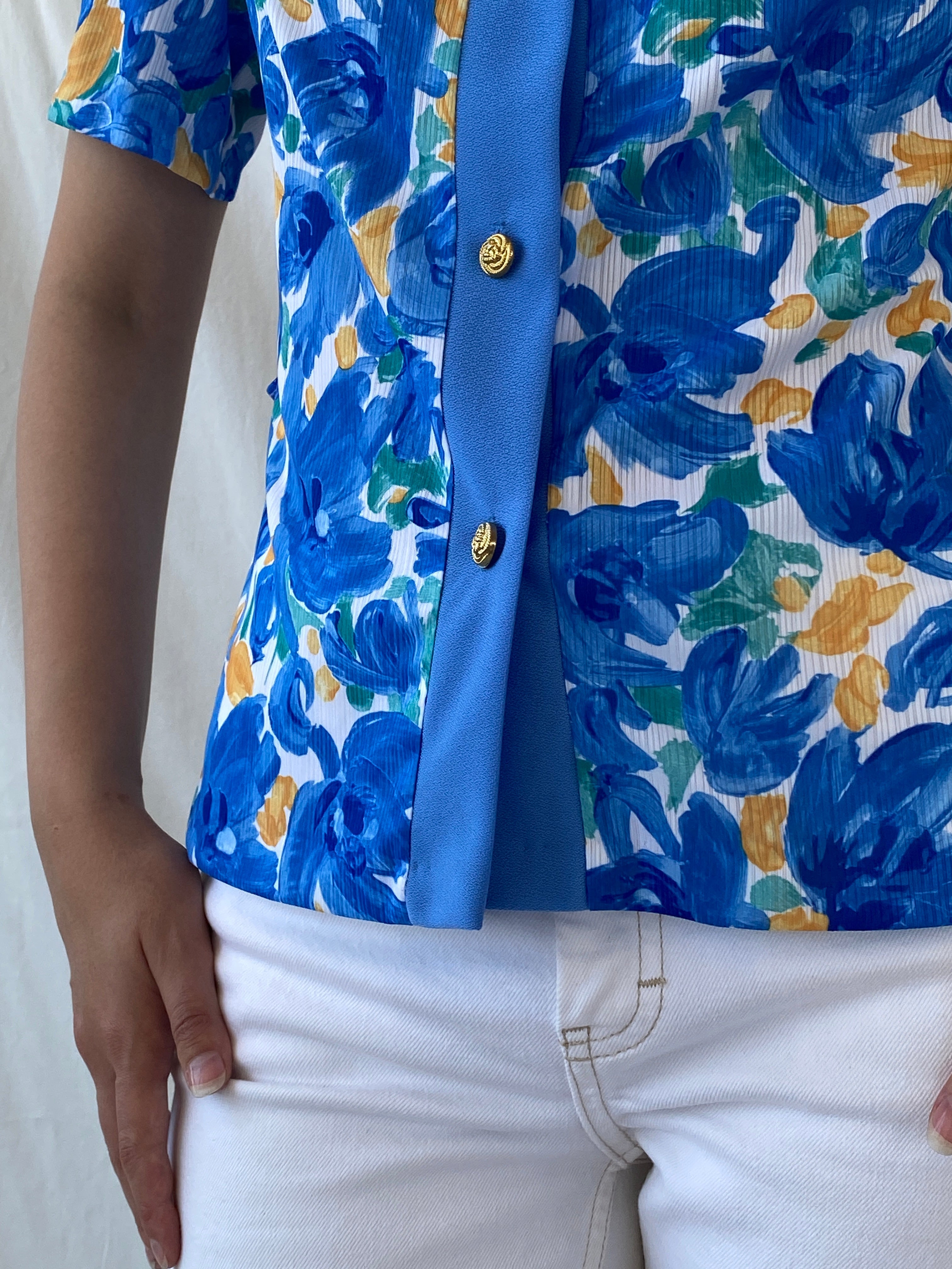 Elegant 90s Blue Orange Handmade Watercolor Floral Women’s Shirt - M - Balagan Vintage Half Sleeve Shirt 00s, Ayah, floral shirt, half sleeve shirt, NEW IN, shirt, women shirt