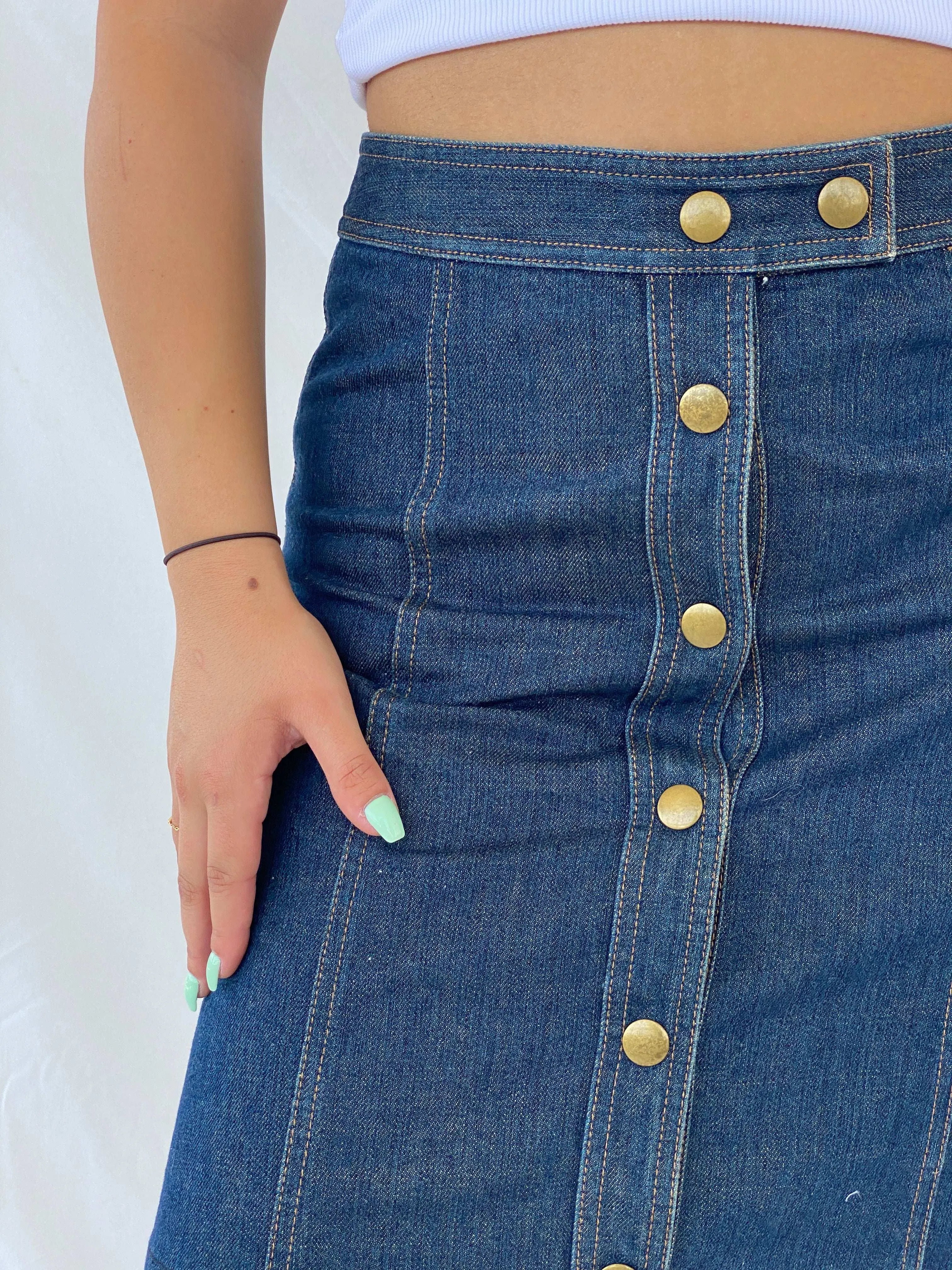 Gap Knee Length Denim Skirt - S - Balagan Vintage Midi Skirt 00s, denim, denim skirt, Lana, midi skirt, summer