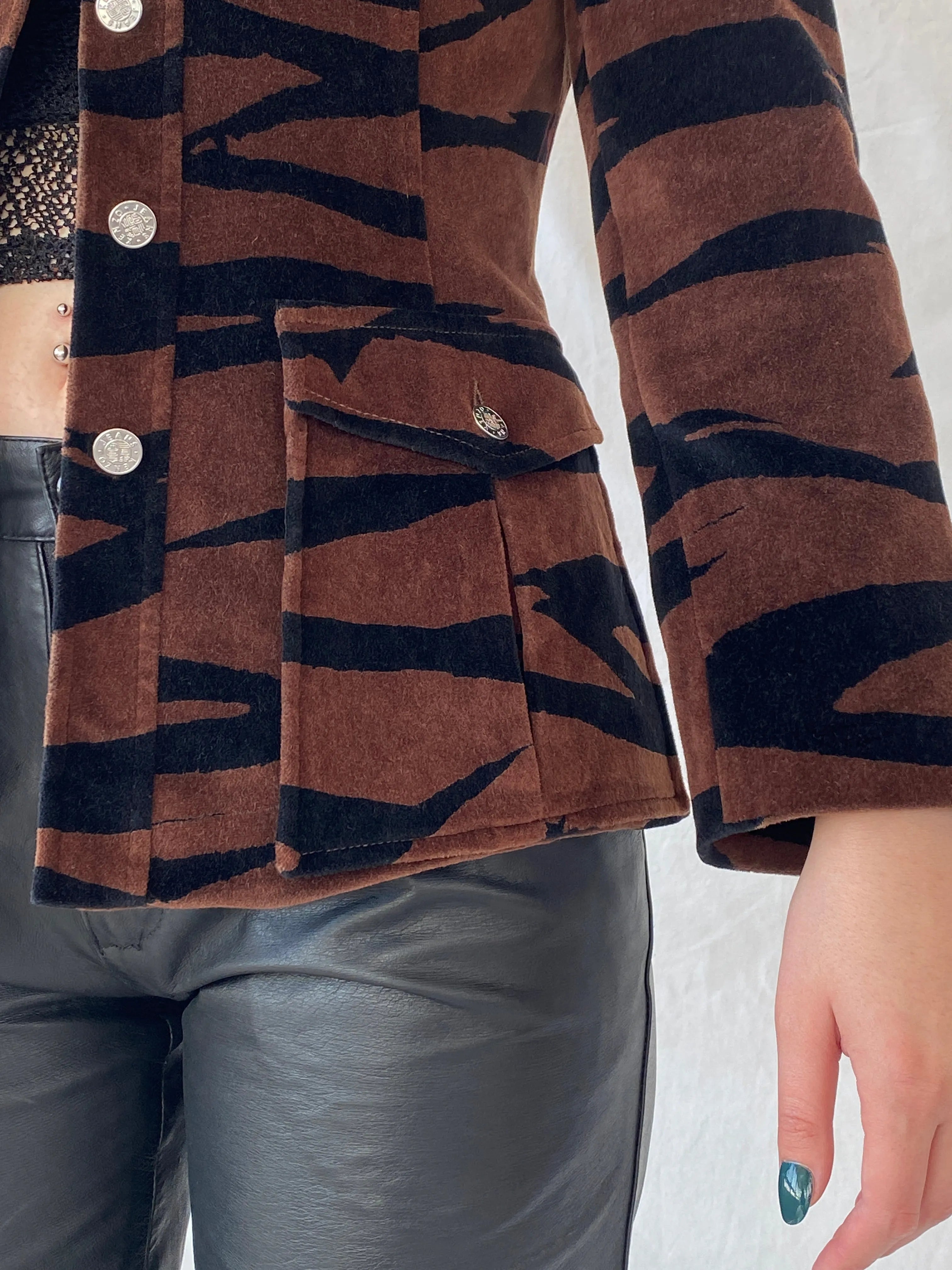 Gorgeous Vintage 90s KENZO JEANS Velvet Tiger Print Brown & Black Heavy Blazer - M - Balagan Vintage Blazer 00s, animal print, Ayah, blazer, Coats&Jackets, consignment, full sleeve blazer, Melika, vintage blazer, Women's Blazers