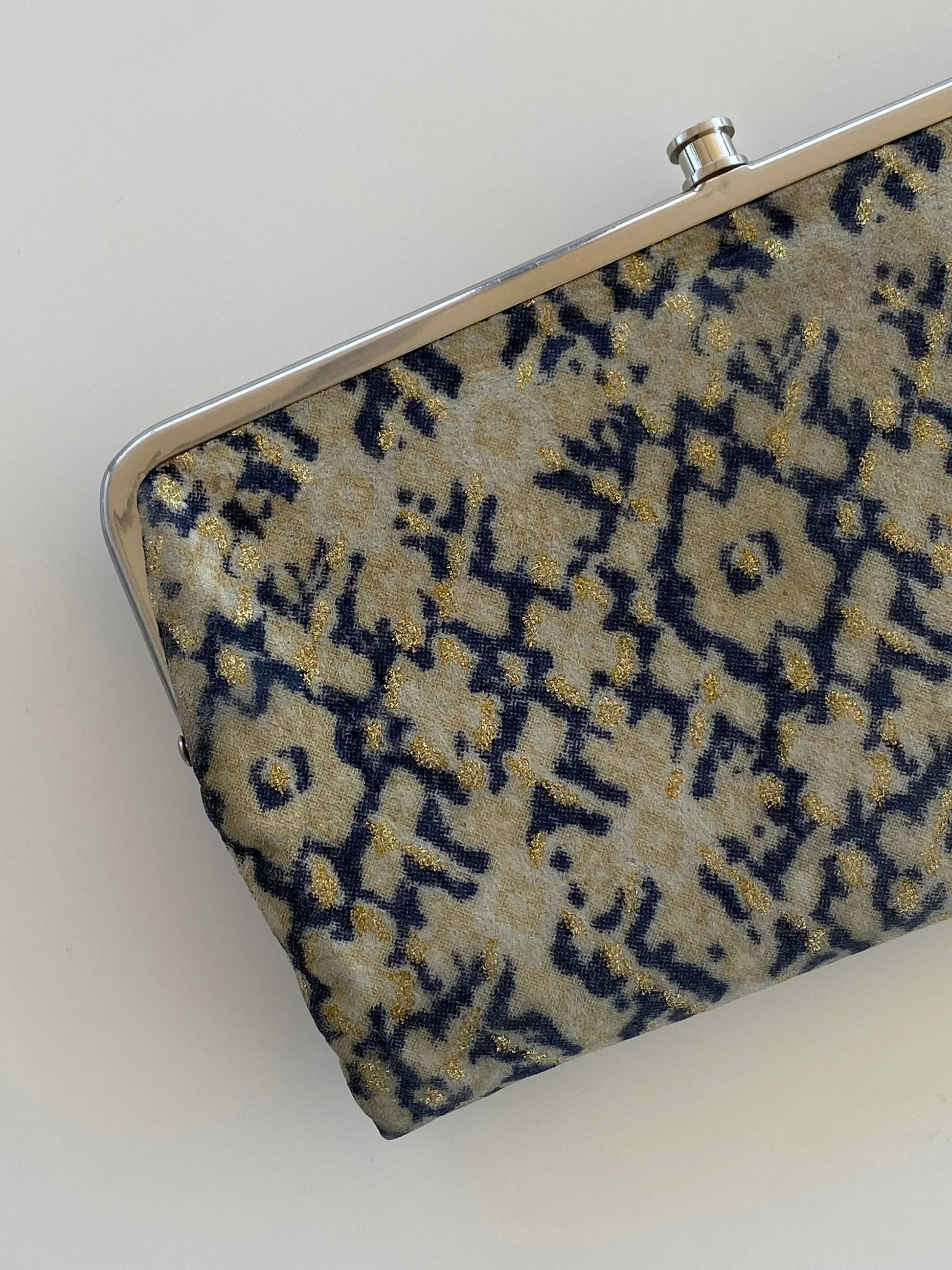 Hobo Blue & Tan Genuine Leather Clutch Wallet - Balagan Vintage Clutch 00s, 90s, bag, consignment, NEW IN, Rand, shoulder bag, Y2K