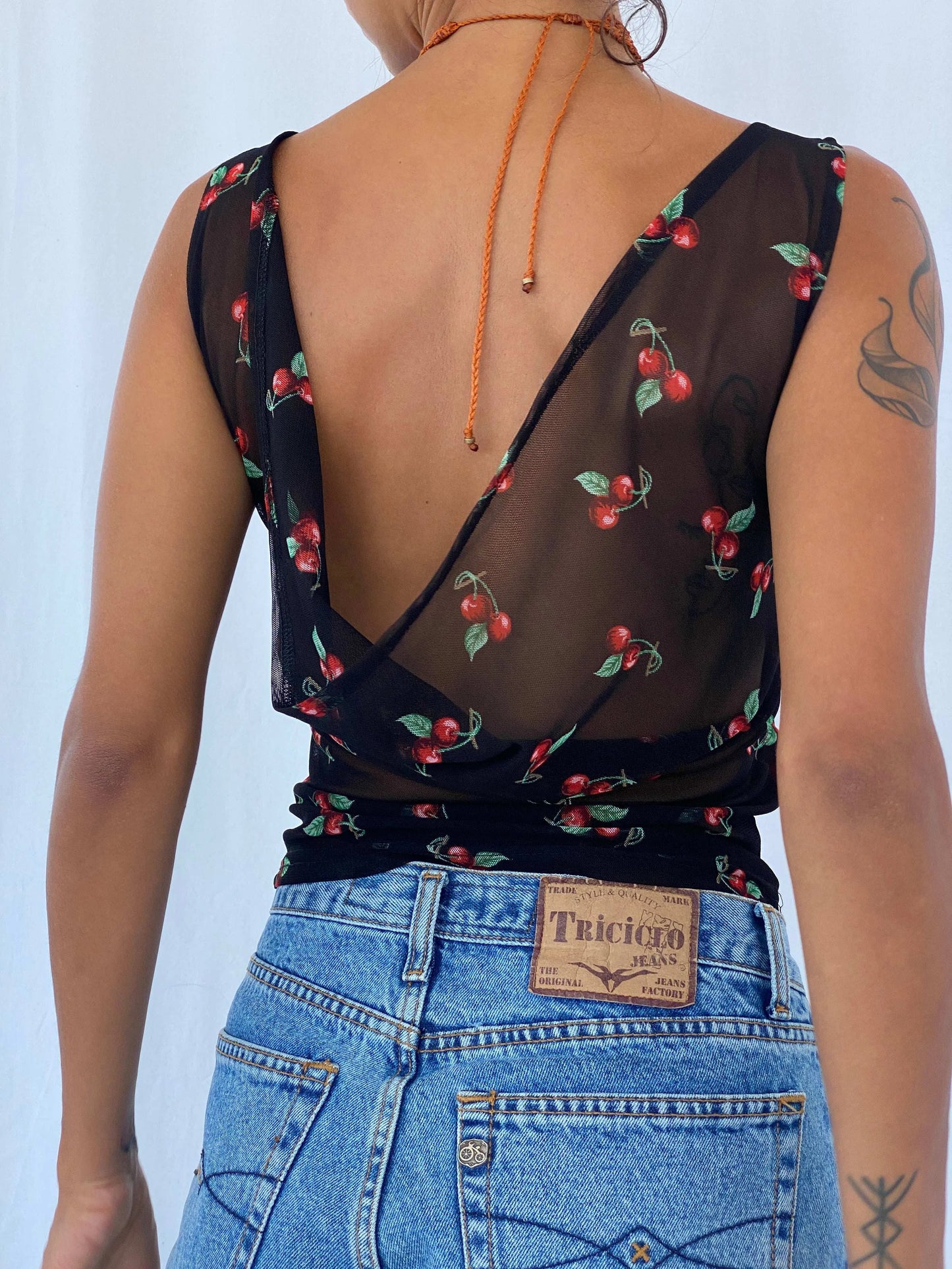 Insane Vintage 90s Maestro Cherry Open Sheer Back Top - Balagan Vintage Sleeveless Top 90s, sheer, summer, Tojan