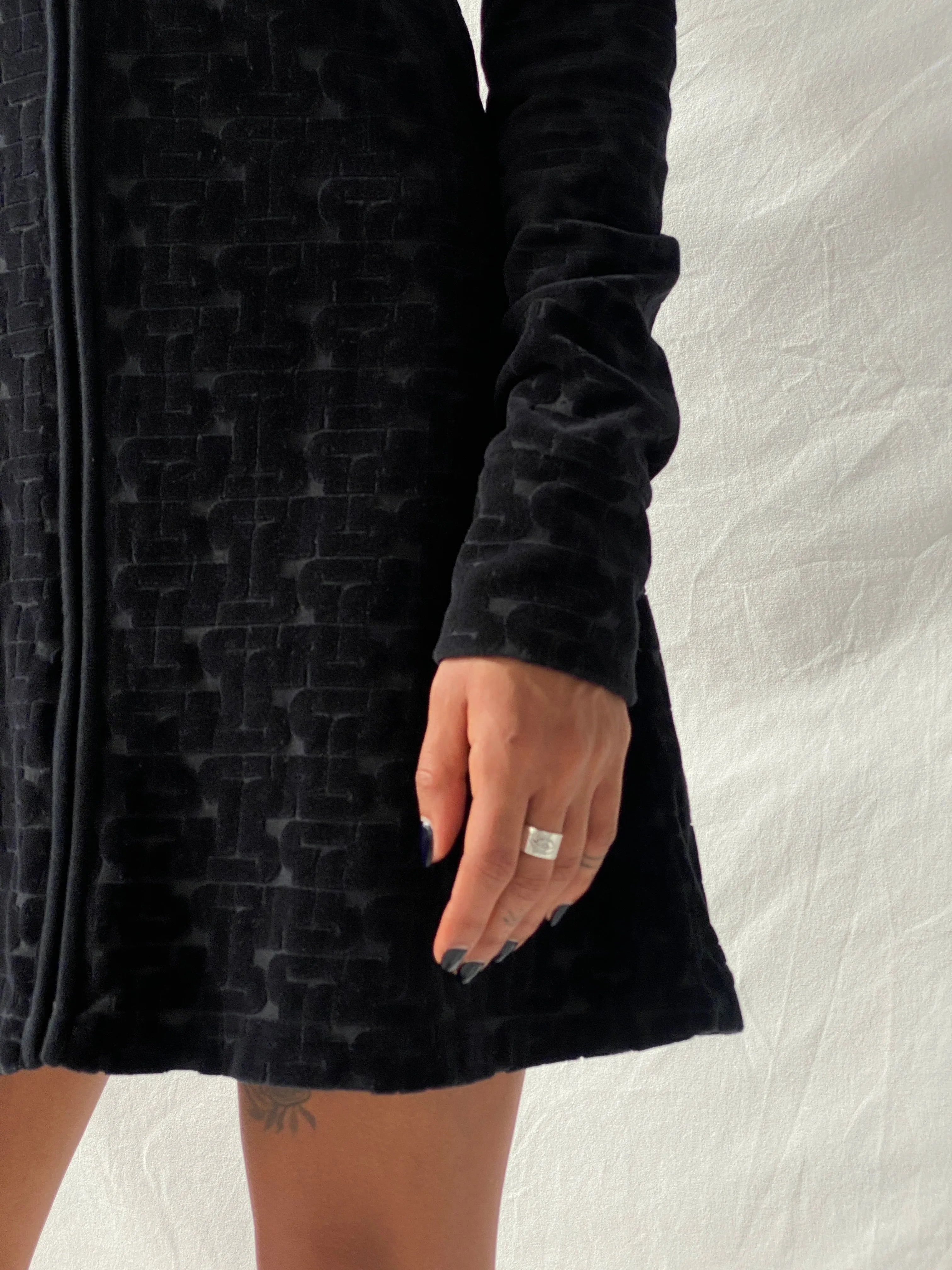 Kana Beach Mona Black Zip Up Long Sleeve Cotton Short Dress - S - Balagan Vintage Mini Dress 00s, consignment, floral, floral dress, Melika, midi dress, summer, Tojan