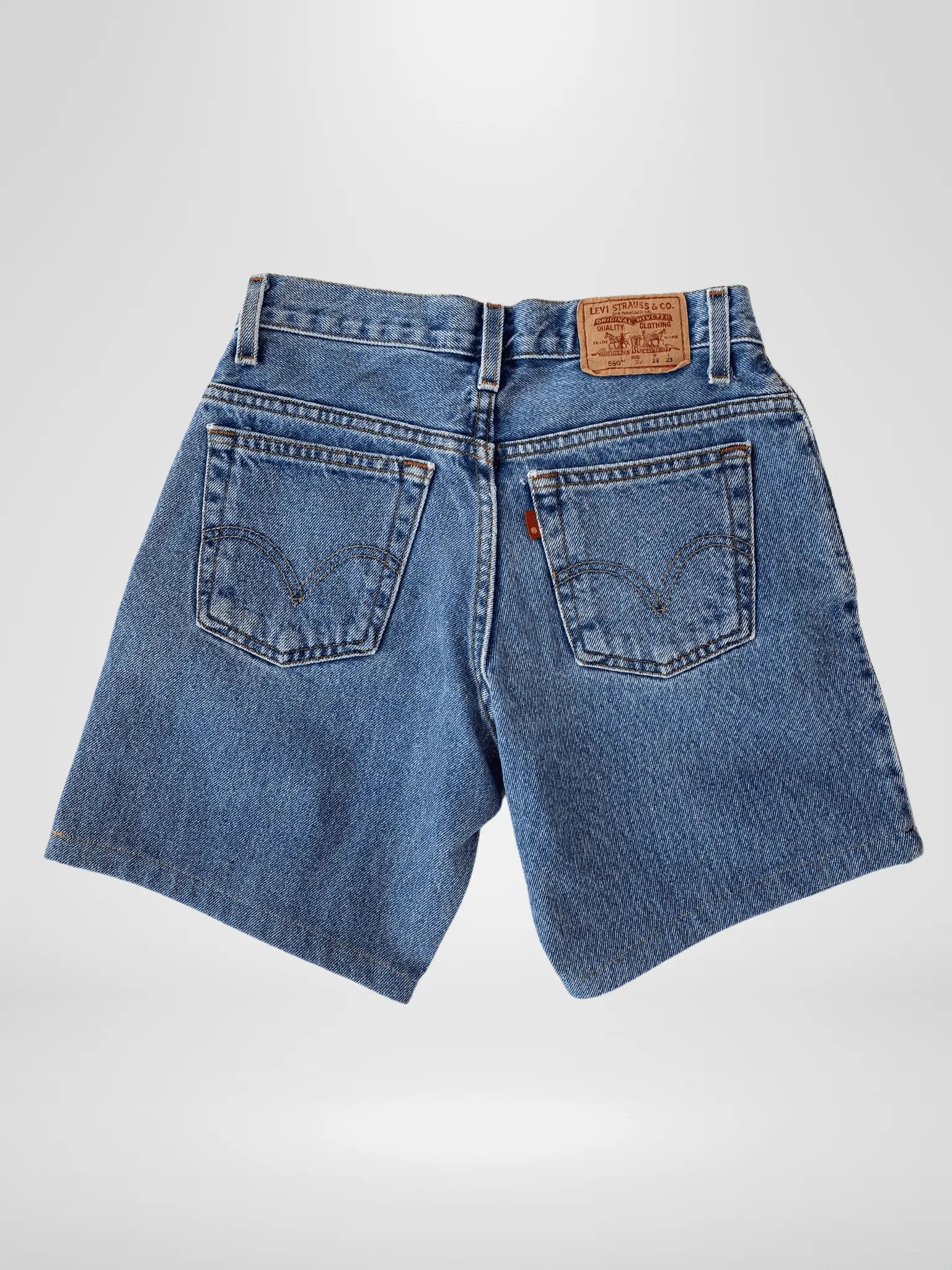 Levi’s 550 Relaxed Fit Jorts - W28 - Balagan Vintage Shorts 00s, denim, jeans, levis, shorts