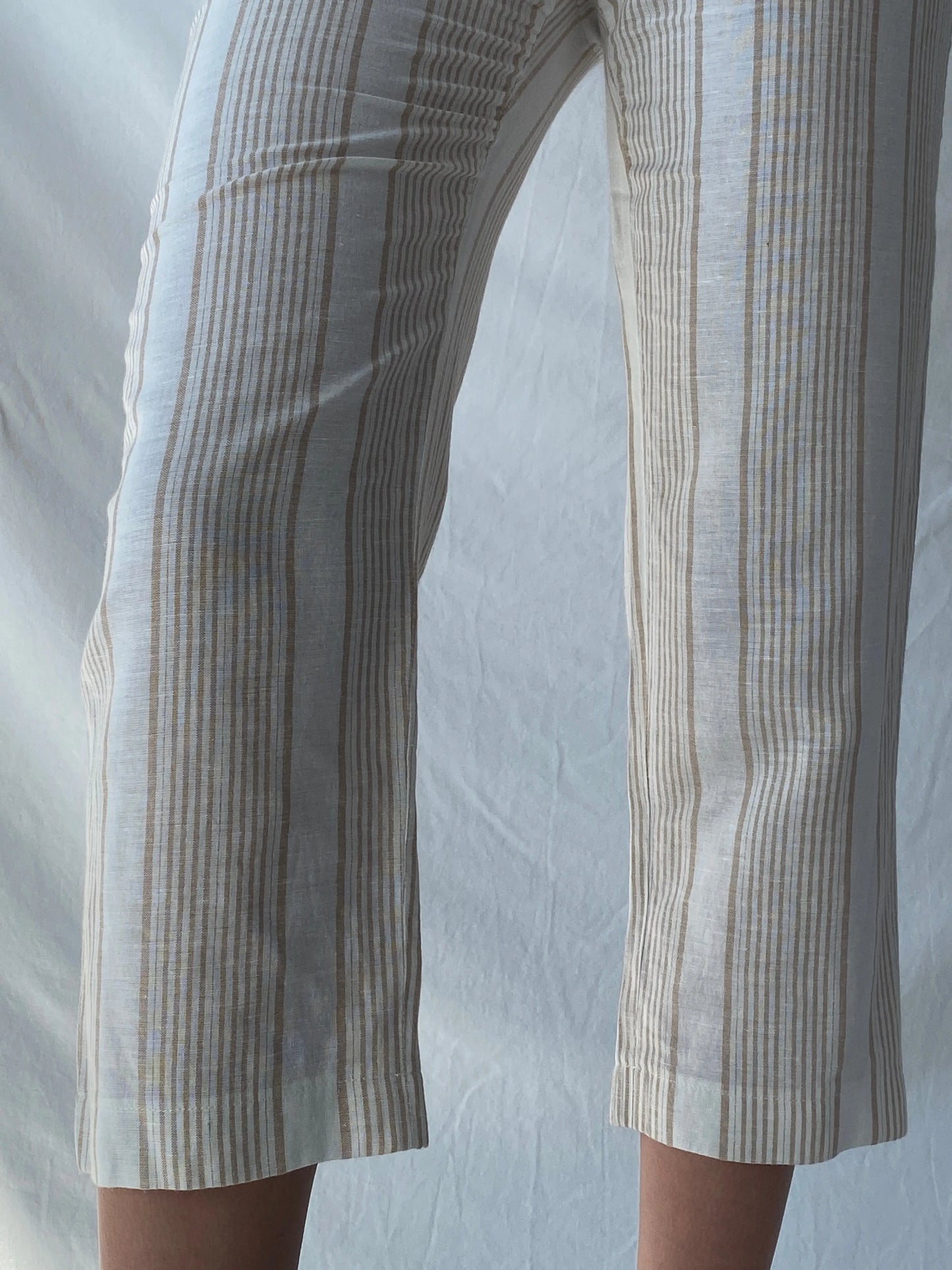Marc Cain Striped White and Beige Linen Mix Summer Capris Pants - S - Balagan Vintage Pants 00s, consignment, Melika, Syntia