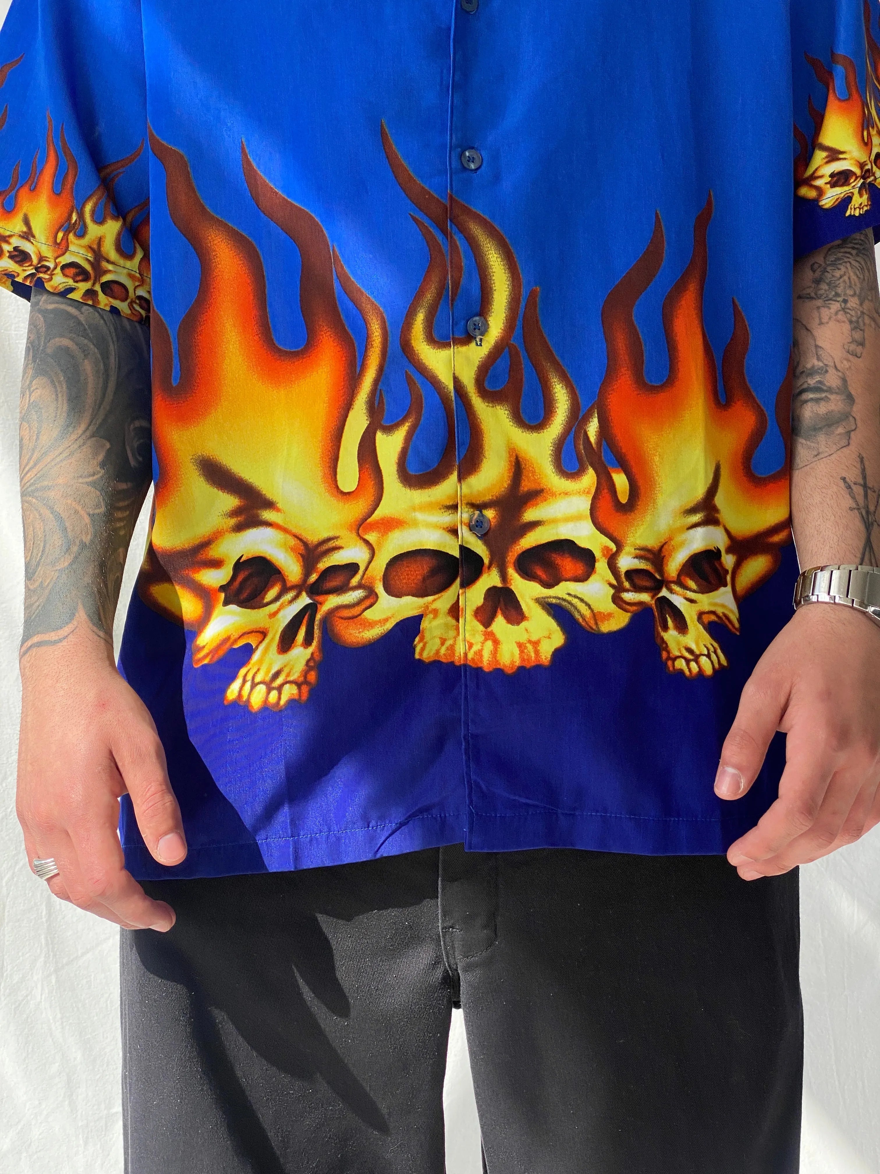 Men’s Flamed Skull Blue Short Sleeve Button Up Shirt - L - Balagan Vintage Half Sleeve Top 90s, consignment, Hamza, men top, striped, striped shirt, winter