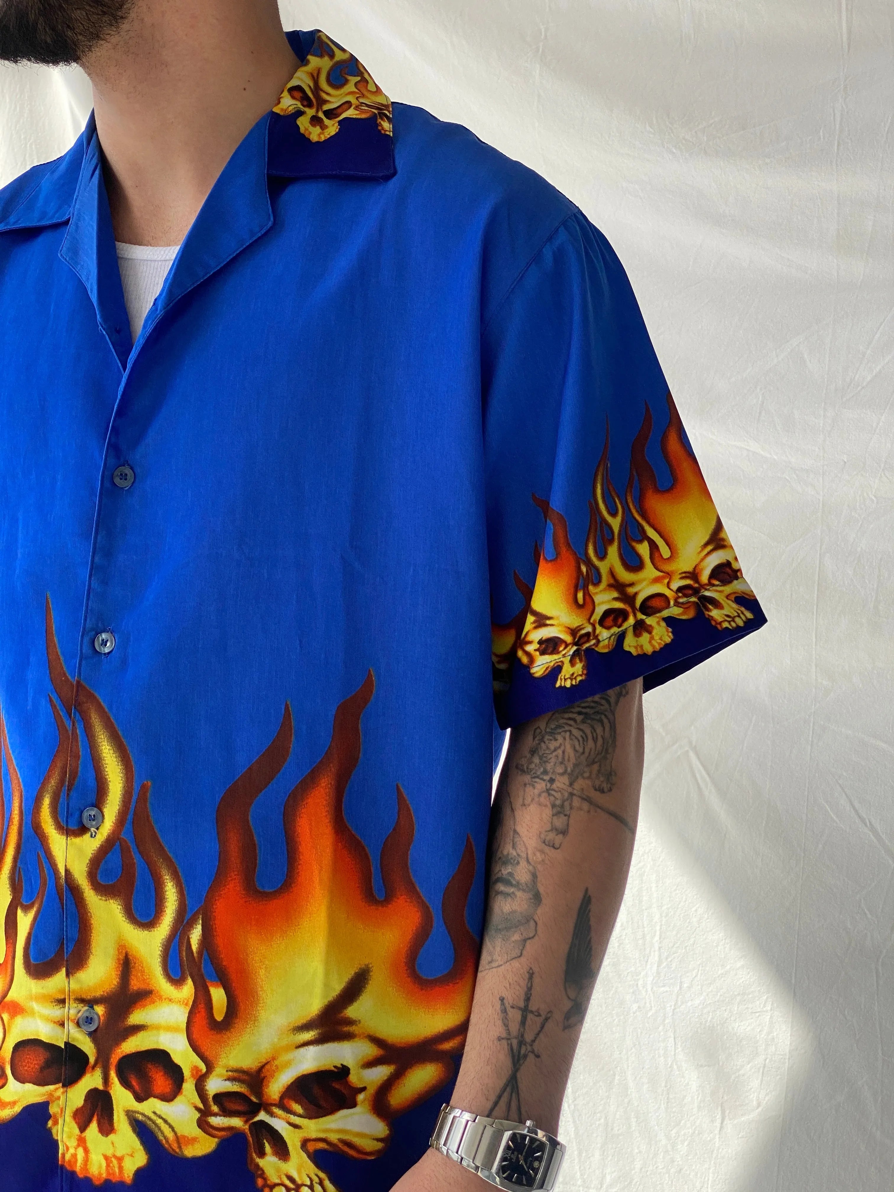 Men’s Flamed Skull Blue Short Sleeve Button Up Shirt - L - Balagan Vintage Half Sleeve Top 90s, consignment, Hamza, men top, striped, striped shirt, winter
