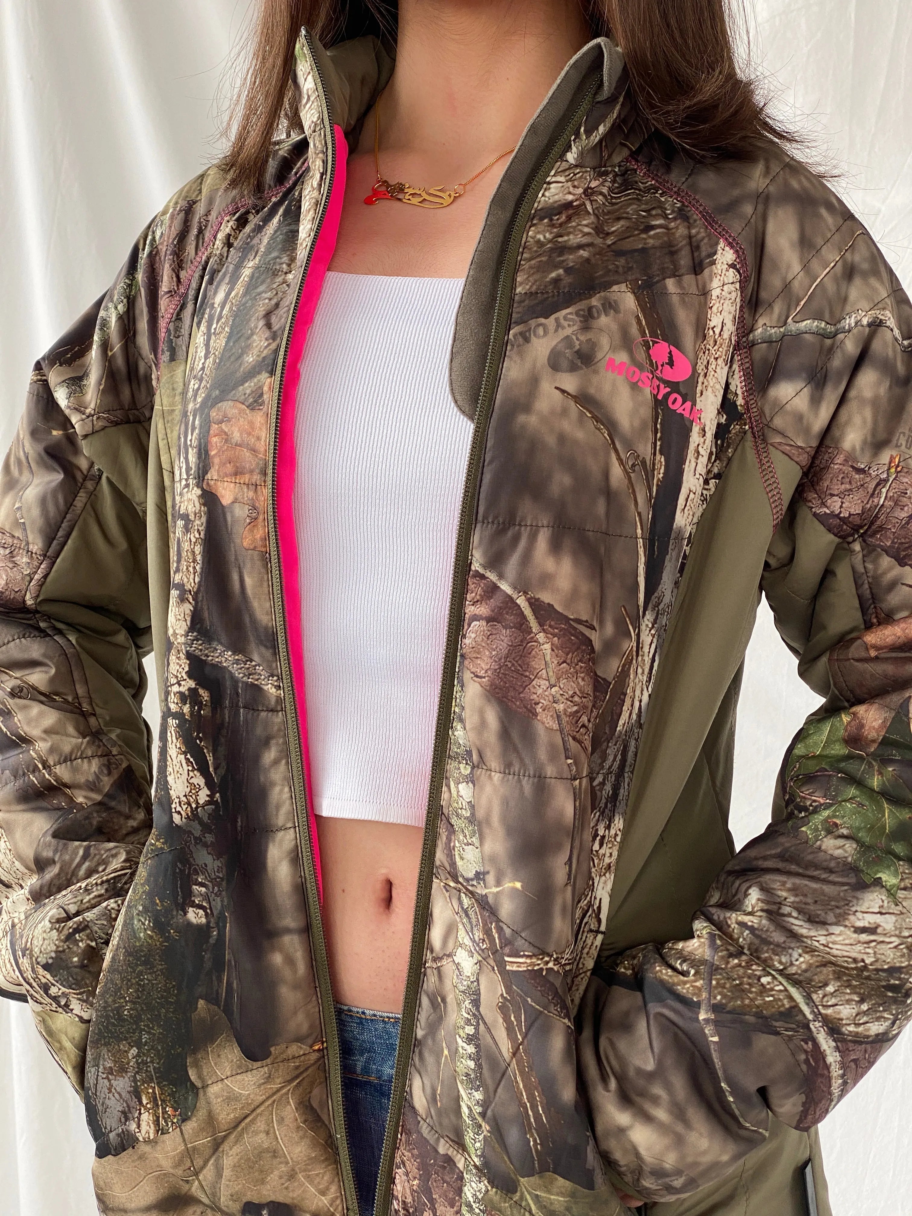 Mossy Oak Women’s Hunting Puffer Jacket with Pink Lining - S - Balagan Vintage Puffer Jacket Christine, Coats&Jackets, consignment, Melika, puffer jacket, winter, Women's Windbreaker Jackets
