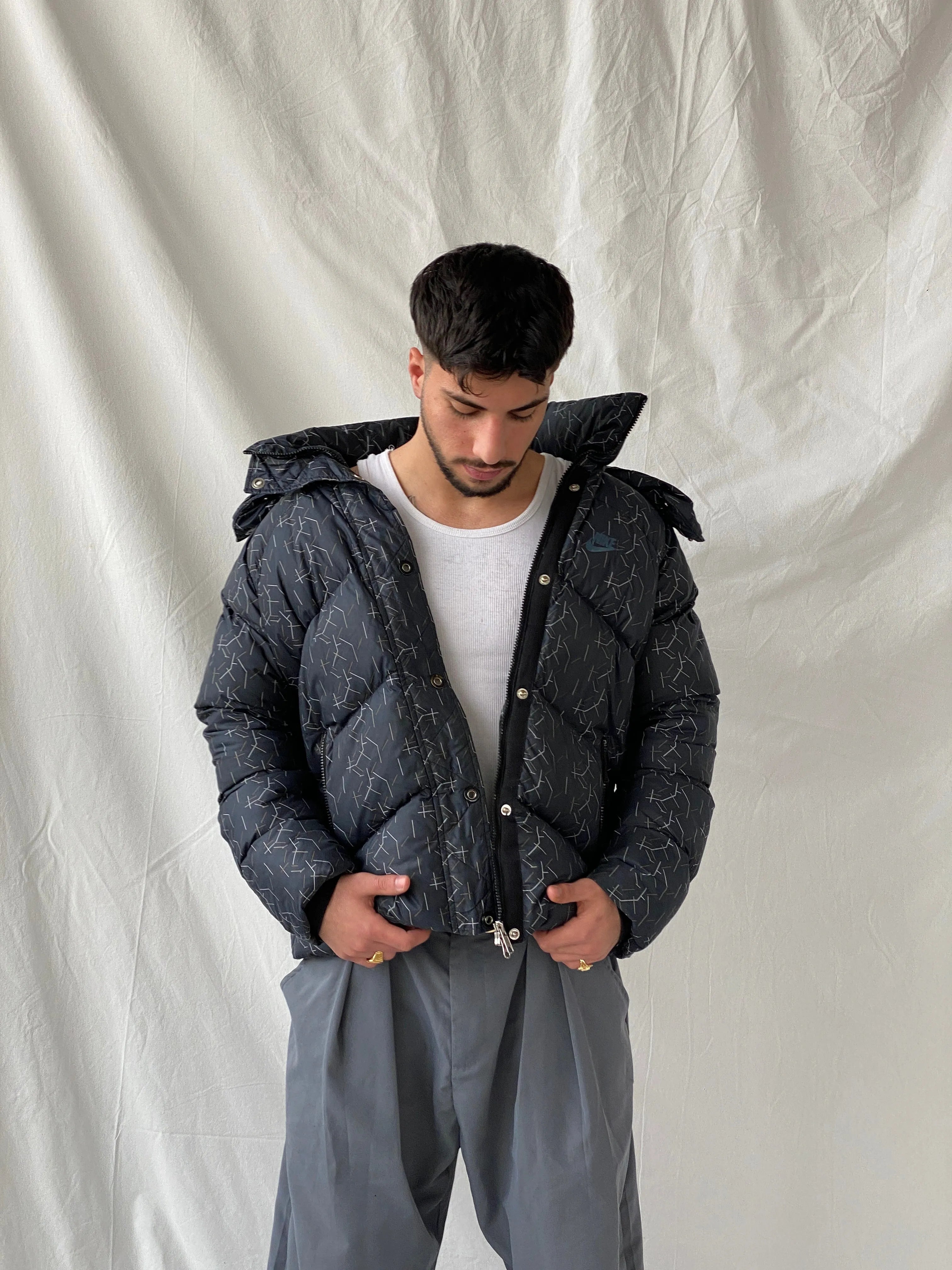 Nike Men’s Dark Grey Silver Lines Hooded Puffer Jacket - L - Balagan Vintage Jacket consignment, Hamza, jacket, Joe, Nike, puffer jacket