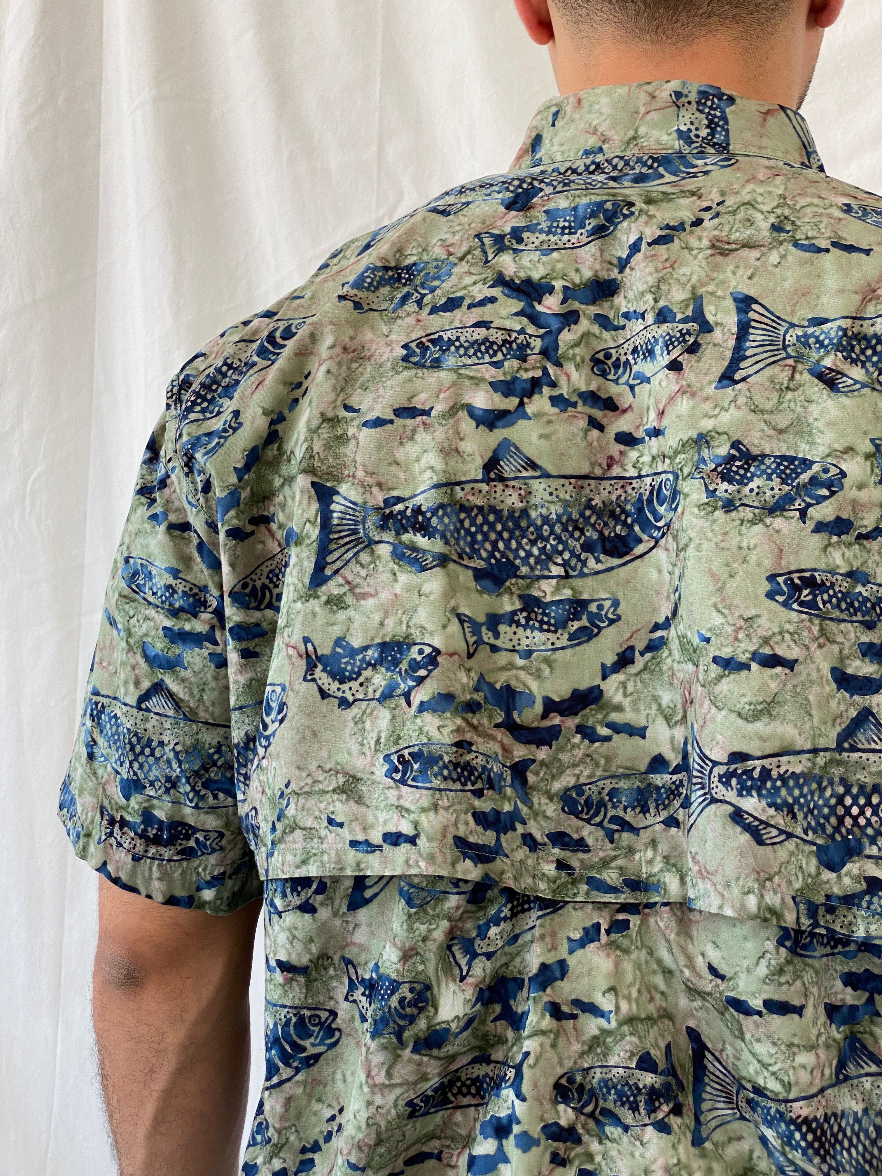 Redington Men’s Short Sleeve Tie Dye Green Fishing Button Up Fish Print Shirt - L - Balagan Vintage Half Sleeve Shirt 90s, half sleeve shirt, Hawaiian shirt, mens shirt, NEW IN, printed shirt, Ramez, silk