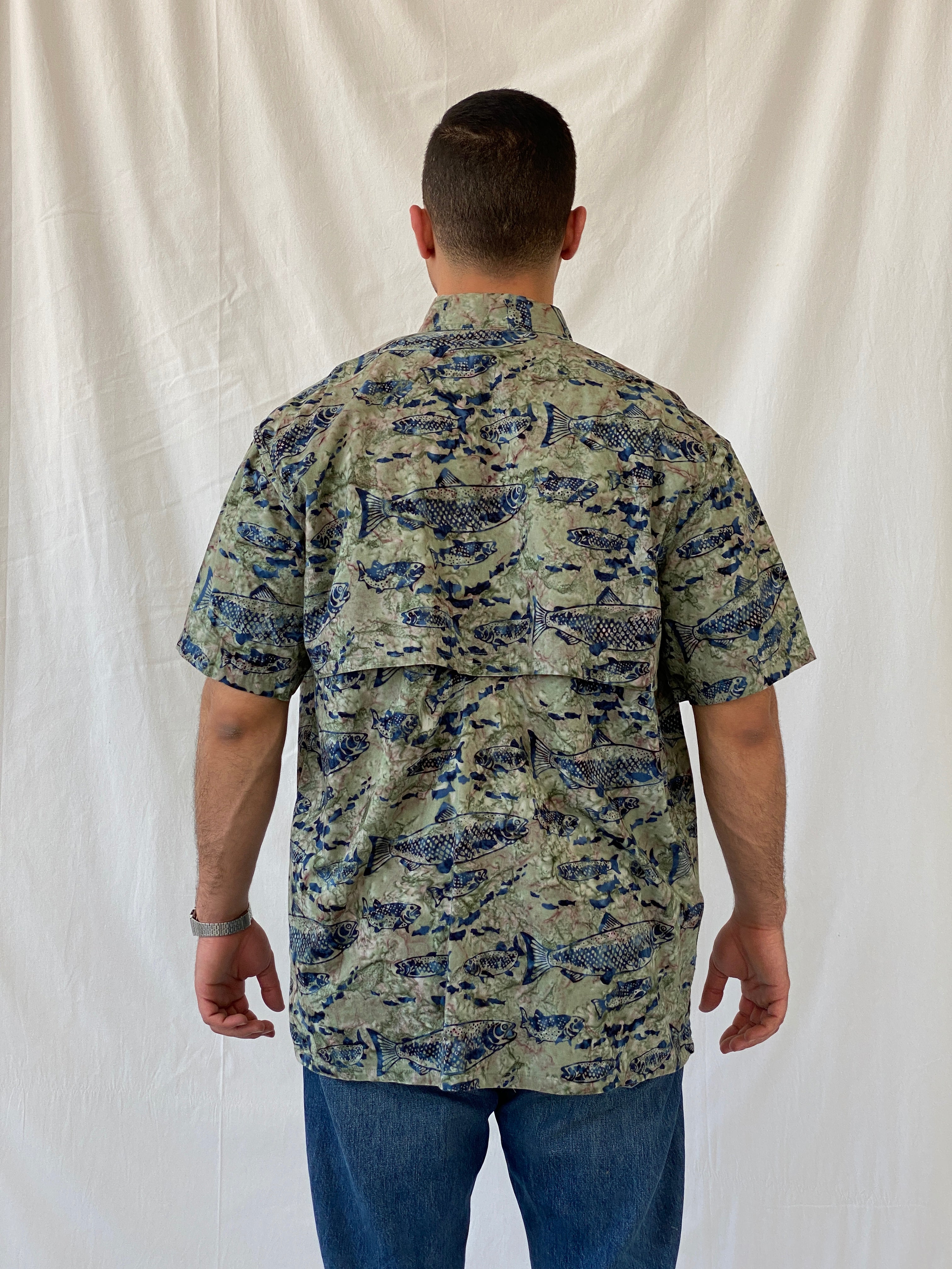 Redington Men’s Short Sleeve Tie Dye Green Fishing Button Up Fish Print Shirt - L - Balagan Vintage Half Sleeve Shirt 90s, half sleeve shirt, Hawaiian shirt, mens shirt, NEW IN, printed shirt, Ramez, silk