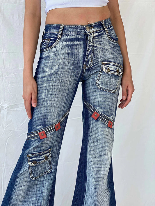 Statement Y2K Min.g Yang Flare Jeans - Balagan Vintage Jeans 00s, 90s, denim, flare jeans, jeans, Mira