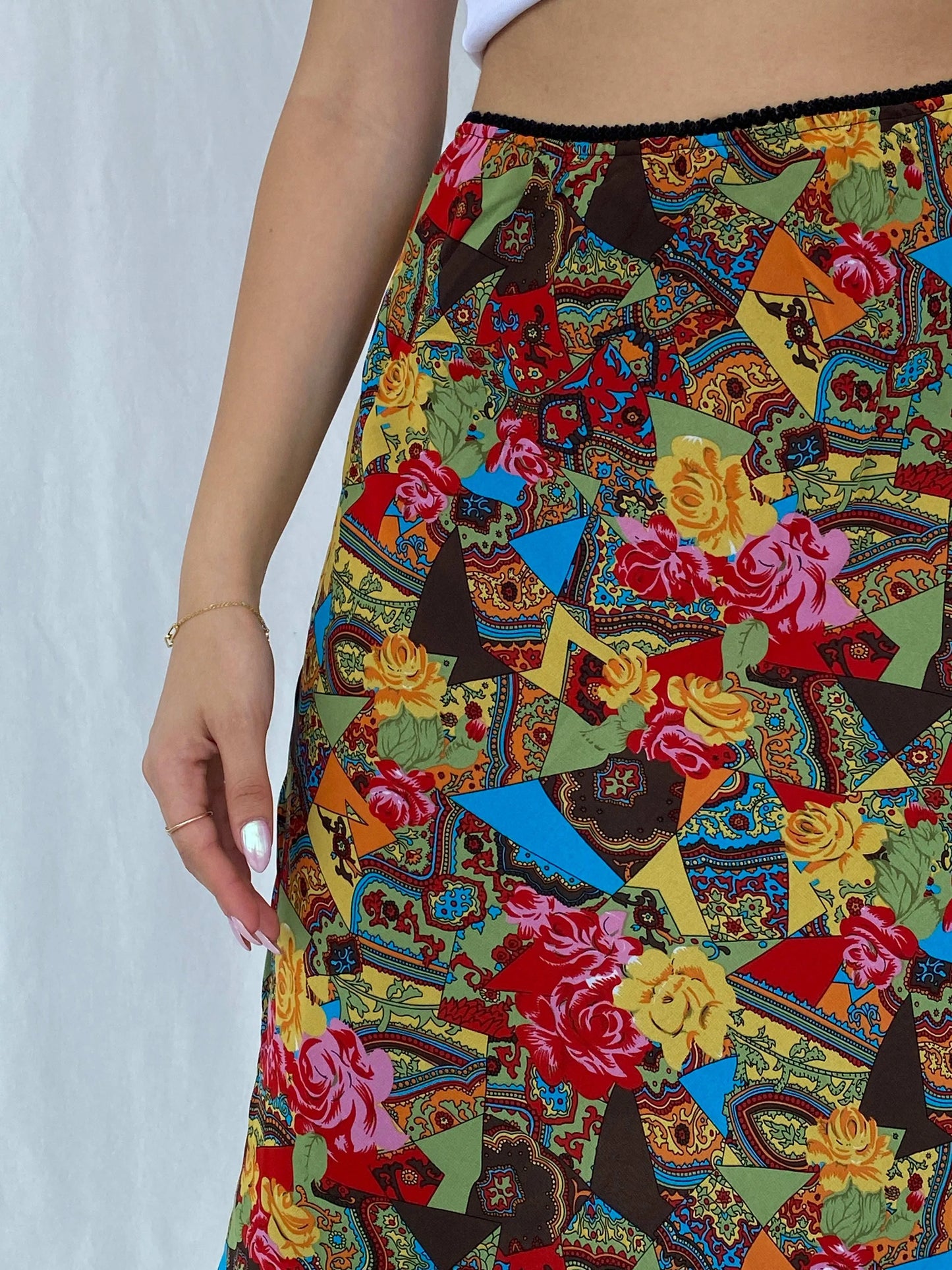 Stunning Vintage 90s Outfit Colorful Floral Midi Skirt Size L - Balagan Vintage Midi Skirt 90s, Deals, floral, floral skirt, Juana, midi skirt, women skirt