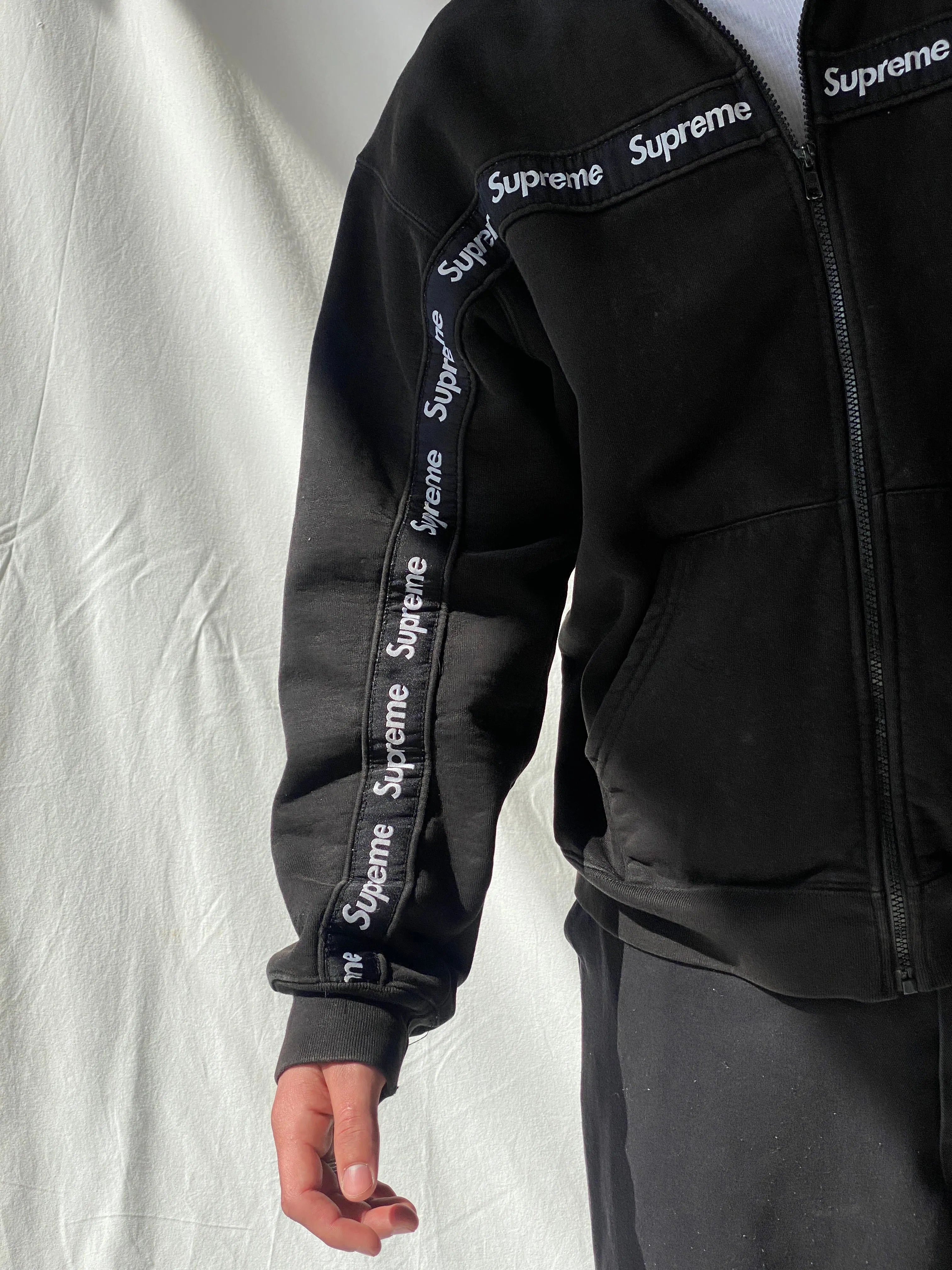 Supreme Text Stripe Zip Up Black Men’s Hooded Jacket - L - Balagan Vintage Sweater 90s, consignment, Hamza, knit, knitted, knitted sweater, men, streetwear, vintage, vintage sweater, winter